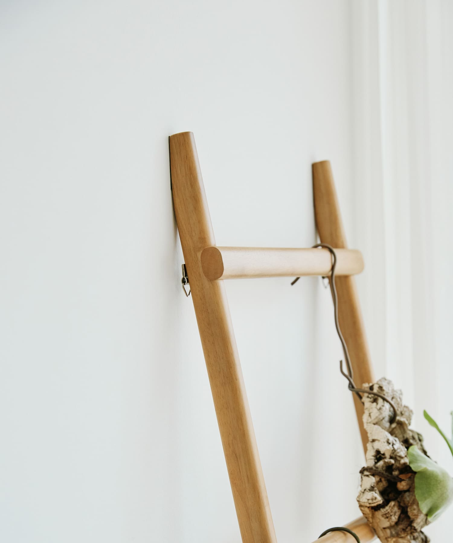 DOORS LIVING PRODUCTS　LADDER HANGER RW ラバー one