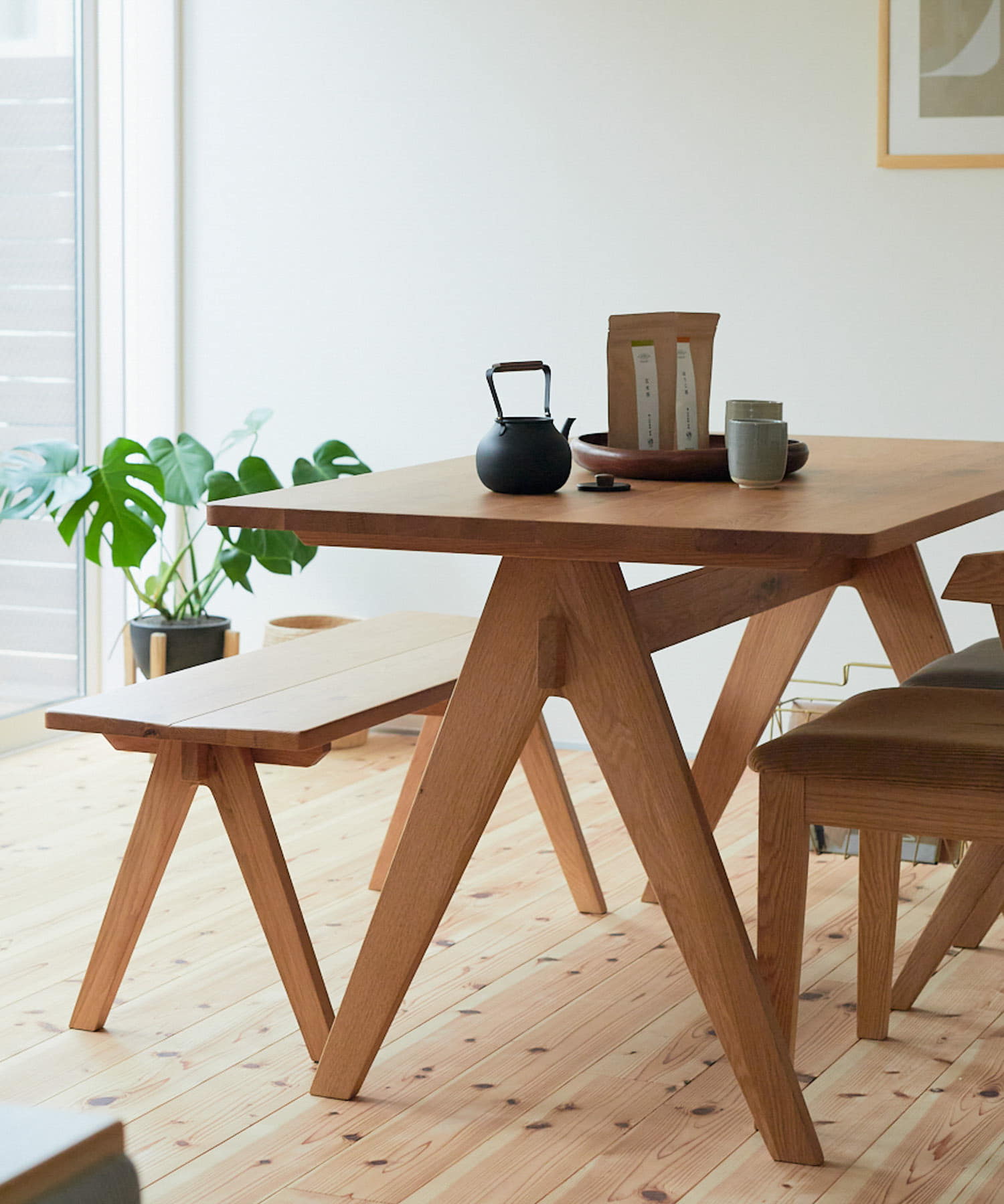 BOTHY 1350 (DINING TABLE)(135 オーク無垢材): 家具｜URBAN RESEARCH
