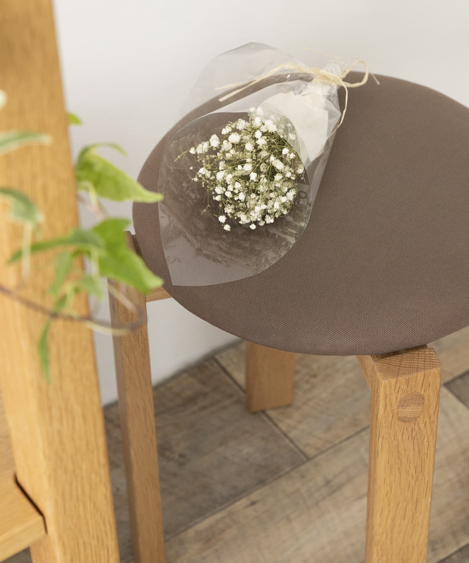 DOORS LIVING PRODUCTS　Round Stool S.Brown8 one