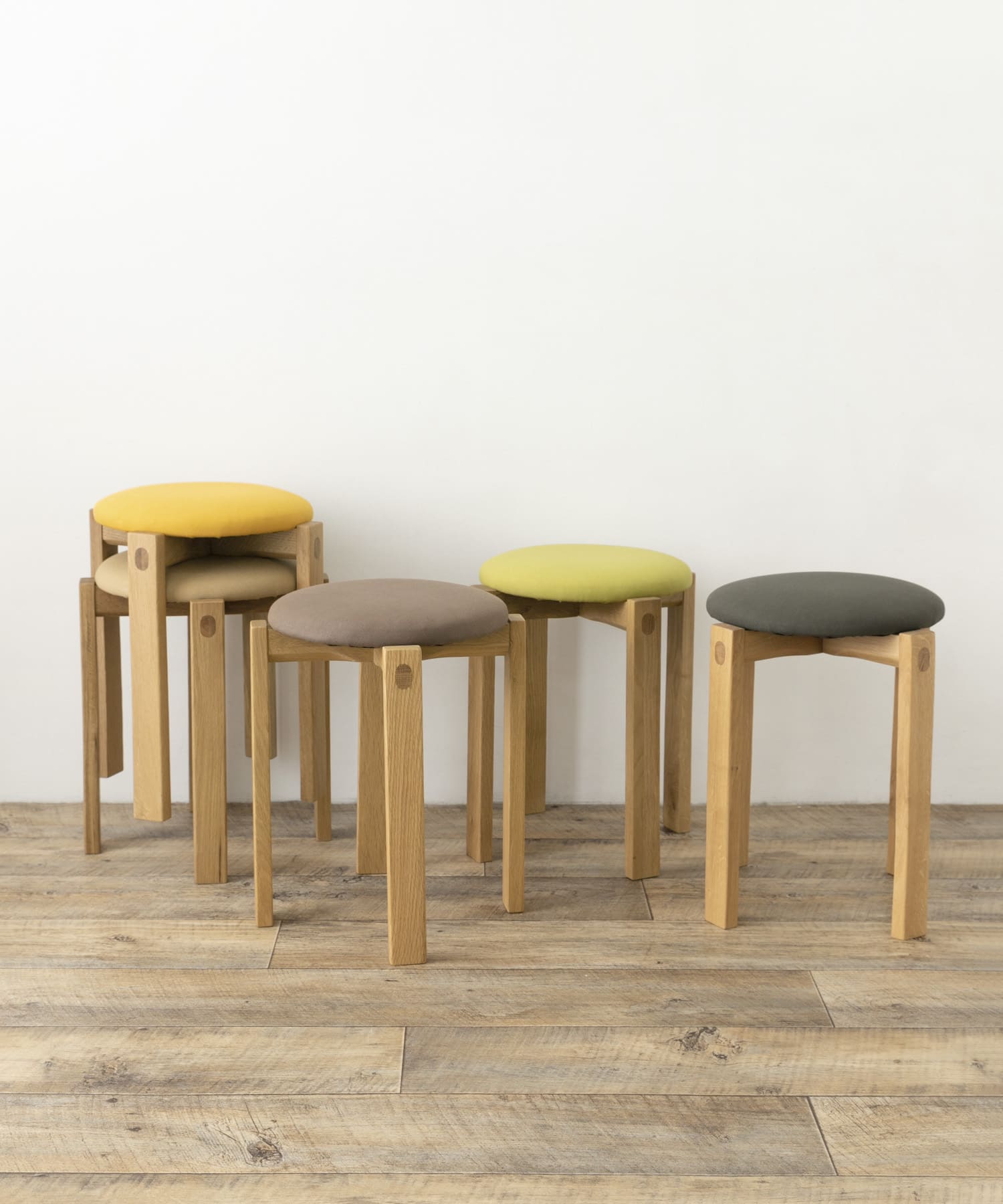 DOORS LIVING PRODUCTS　Round Stool S.Brown8 one