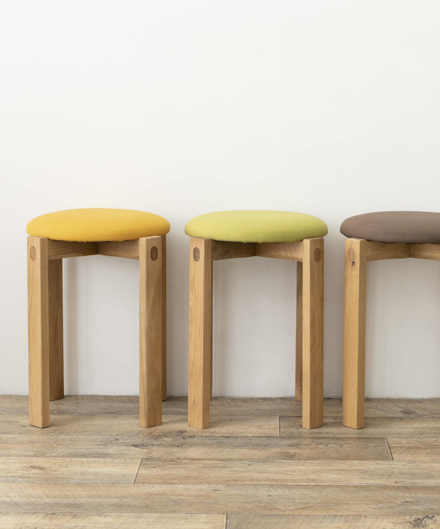 DOORS LIVING PRODUCTS　Round Stool S.Brown8 one