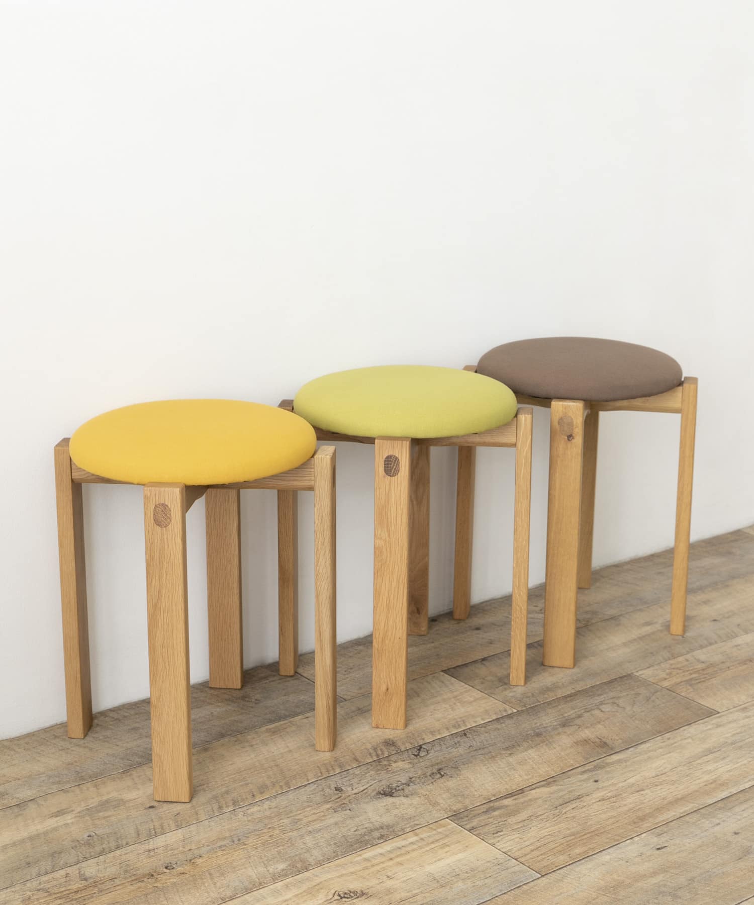 DOORS LIVING PRODUCTS　Round Stool S.Brown8 one