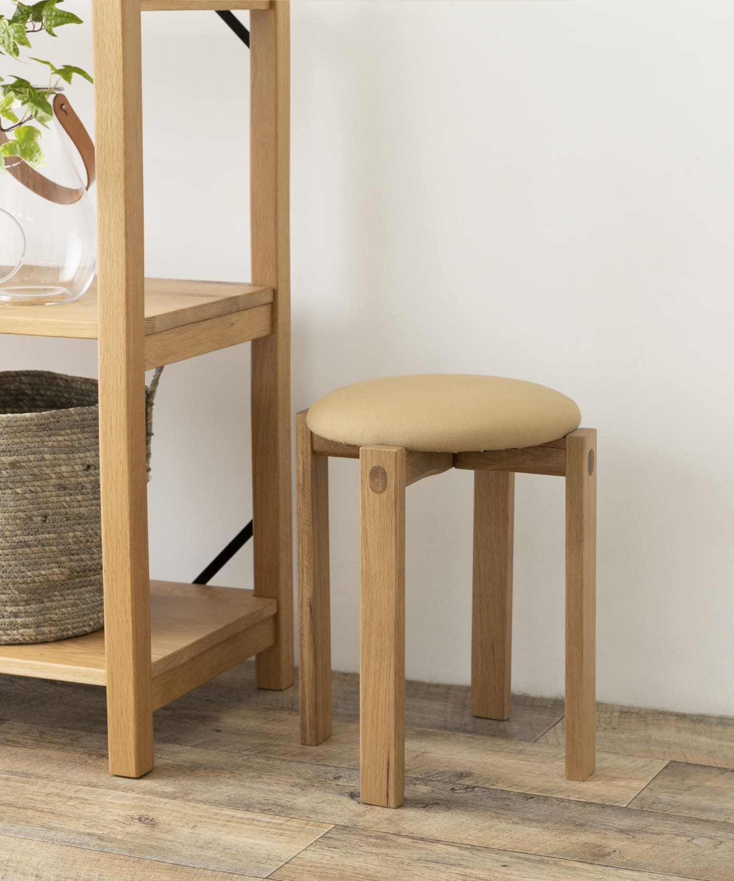 DOORS LIVING PRODUCTS　Round Stool Beige8 one