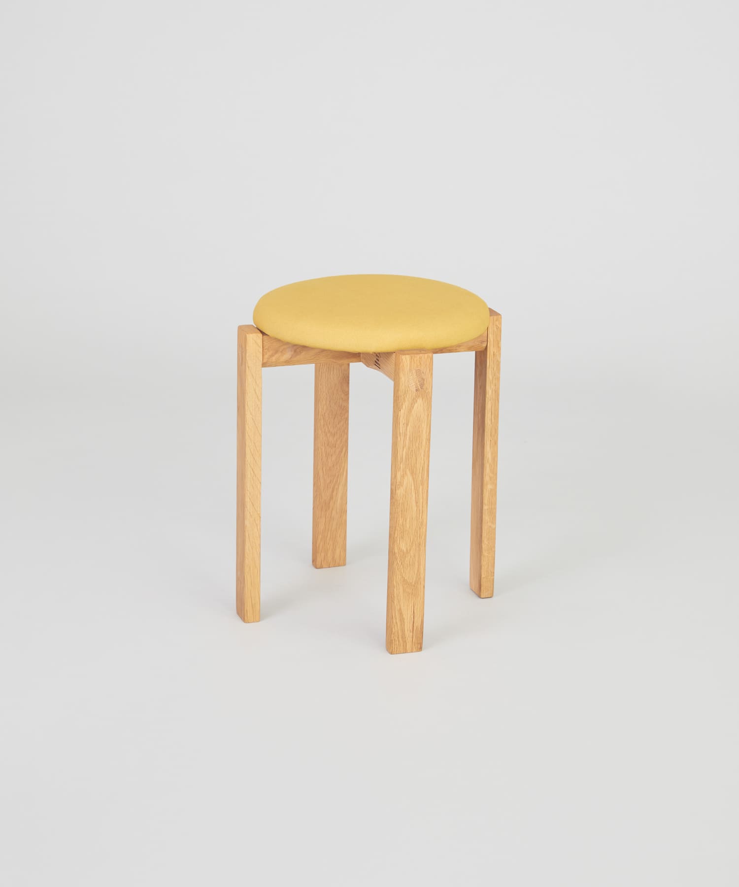 DOORS LIVING PRODUCTS　Round Stool Beige8 one