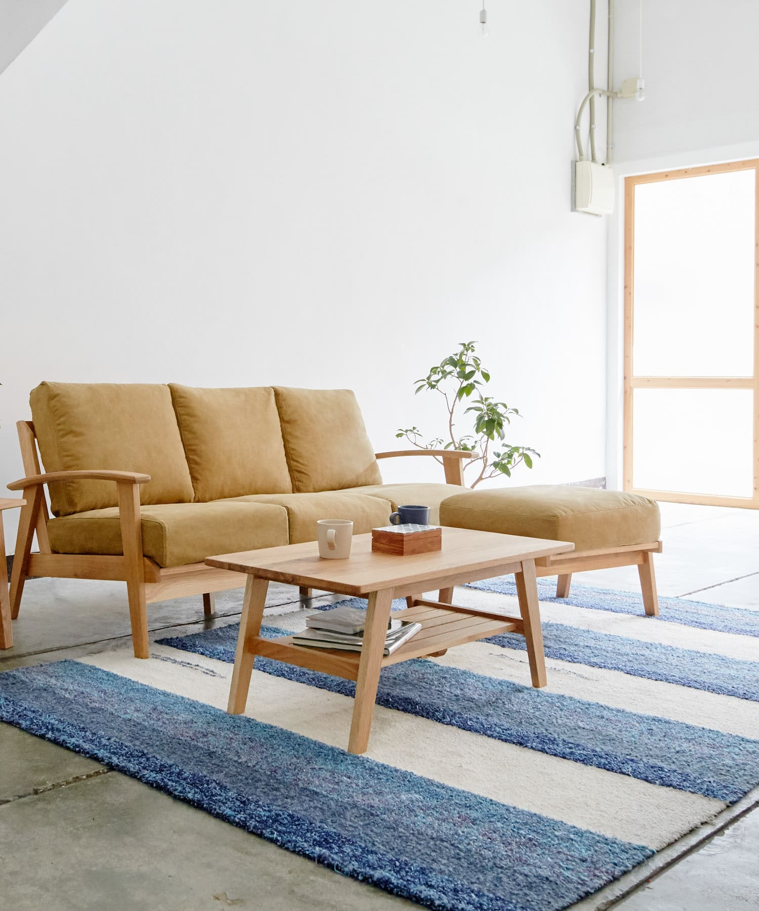 BOTHY　Low Table 900 オーク無垢材 one