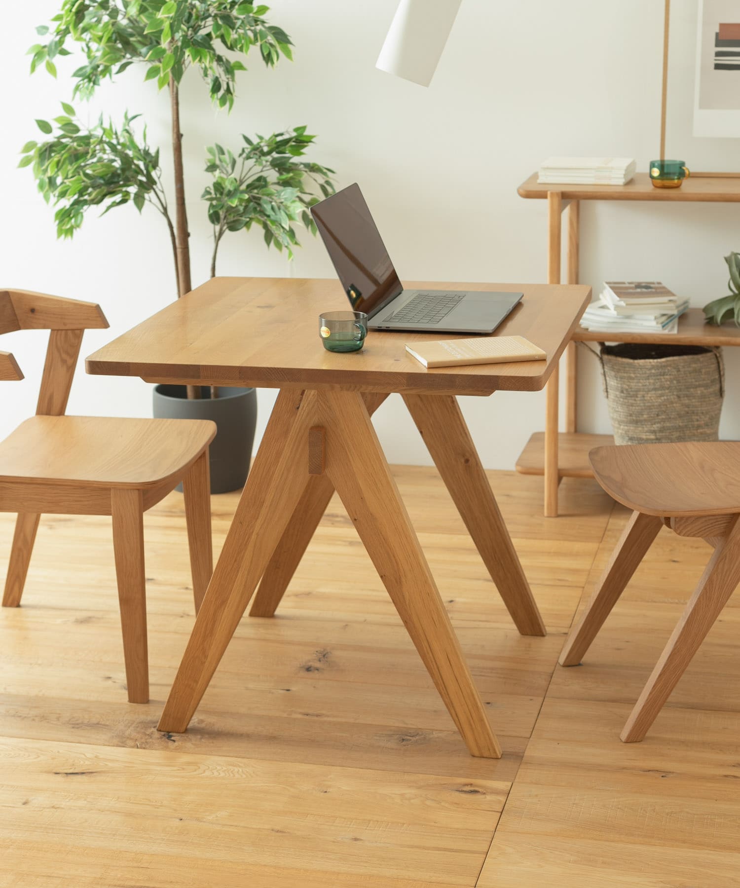 BOTHY 800 (DINING TABLE) オーク無垢材 800