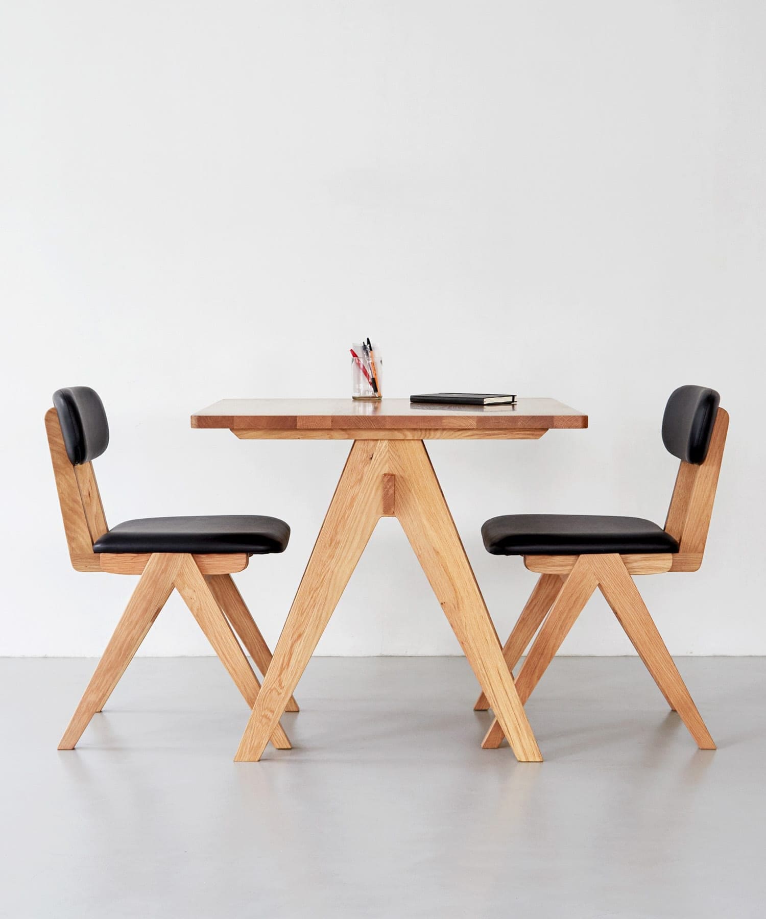 BOTHY 800 (DINING TABLE) オーク無垢材 800