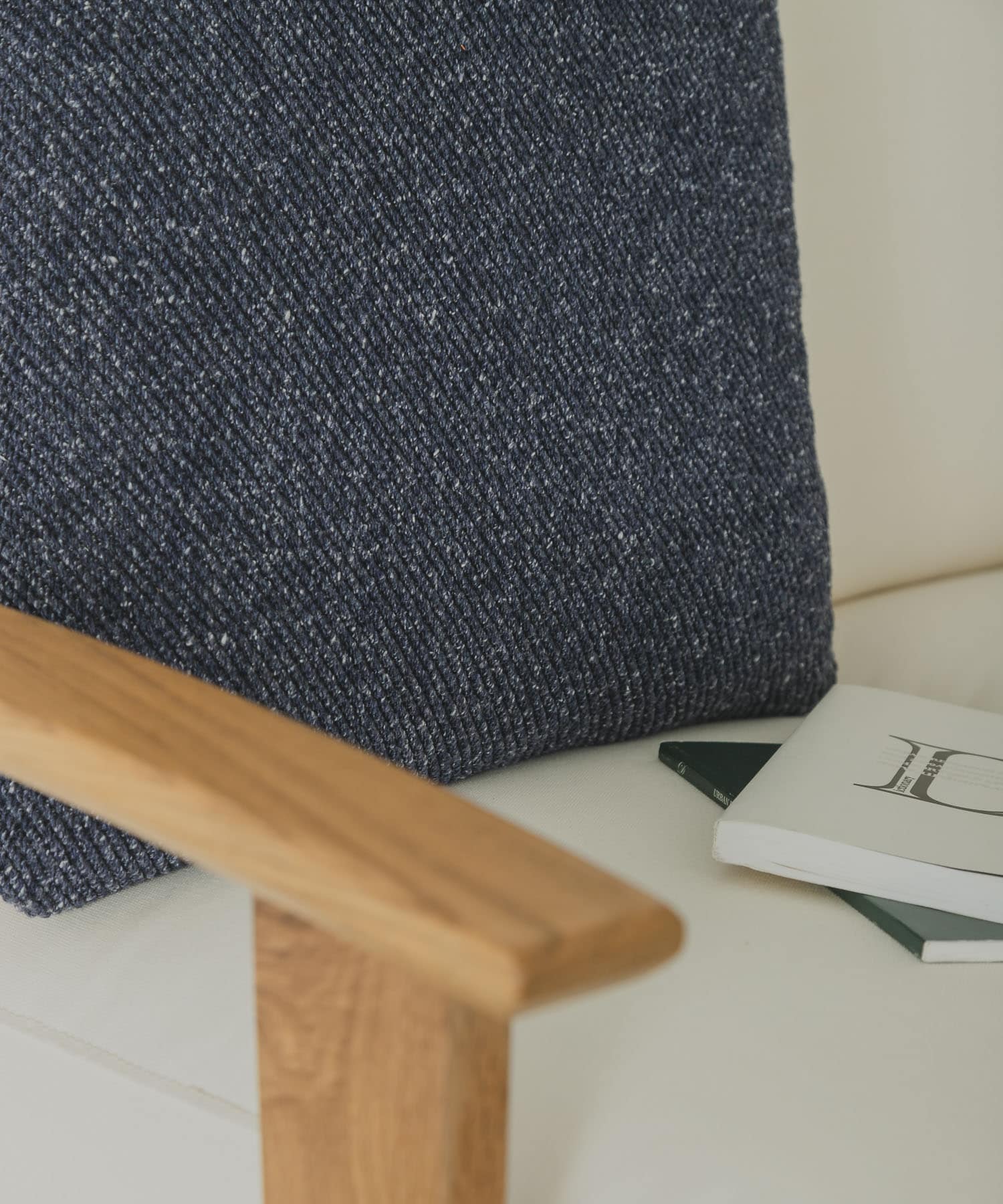 DOORS LIVING PRODUCTS　45cm CUSHION EL