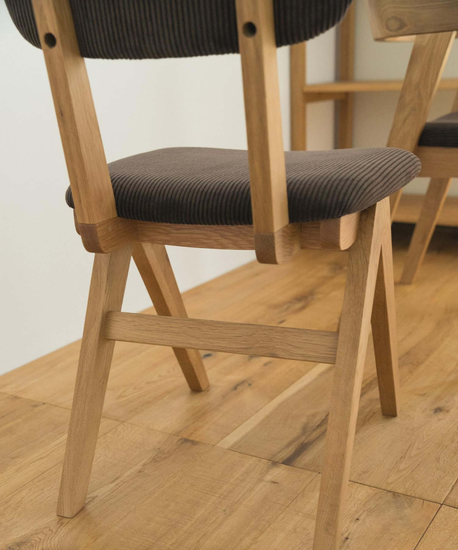 BOTHY Mountain Leg Chair CD CD BROWN -
