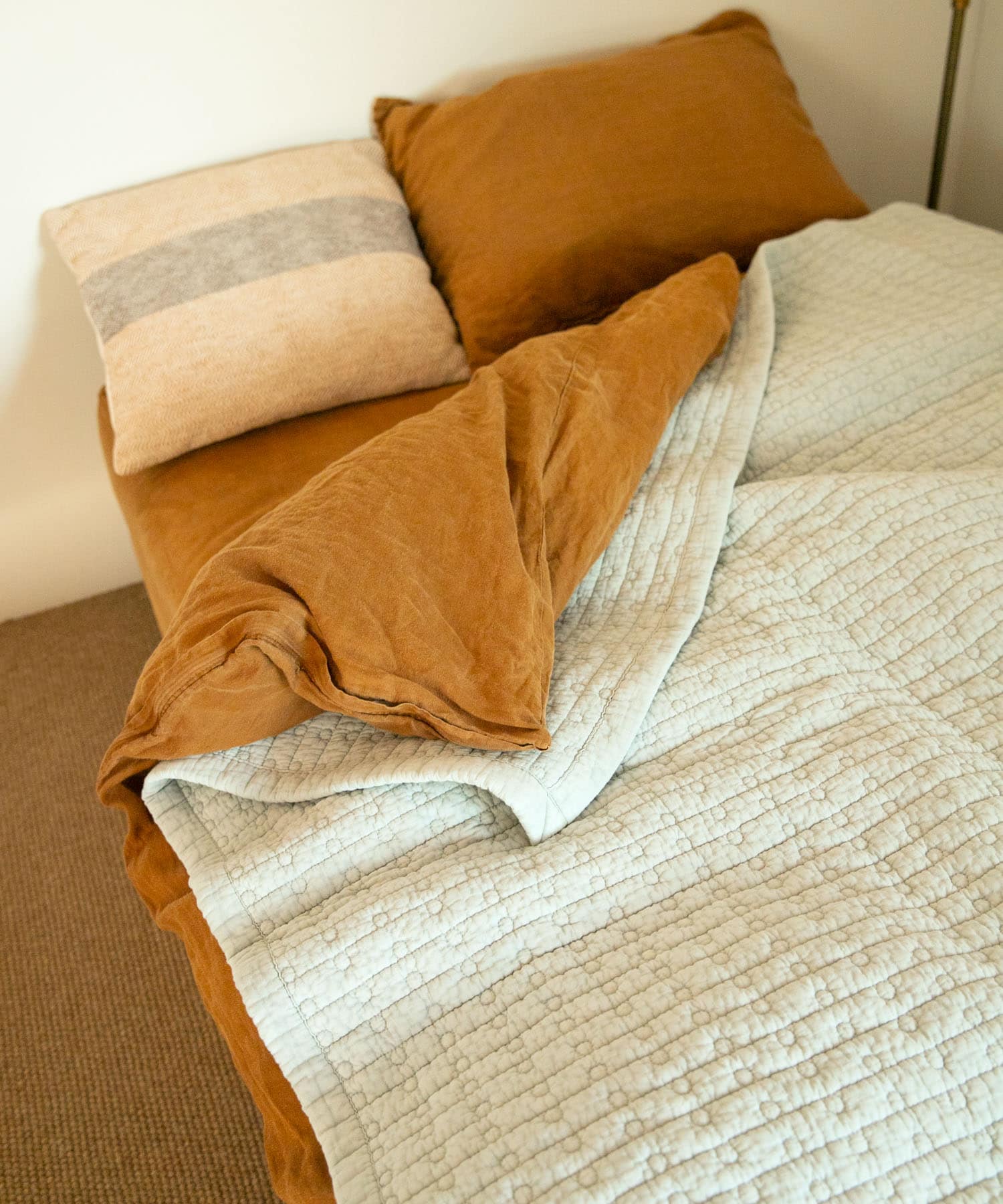 DOORS LIVING PRODUCTS　コットンマット ドット 130×190 ブルーグレー M