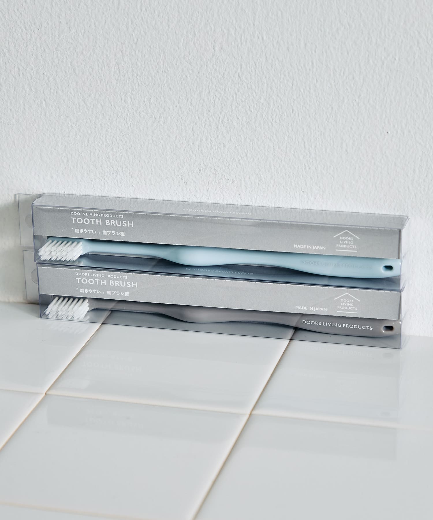 DOORS LIVING PRODUCTS　歯ブラシ グレー -
