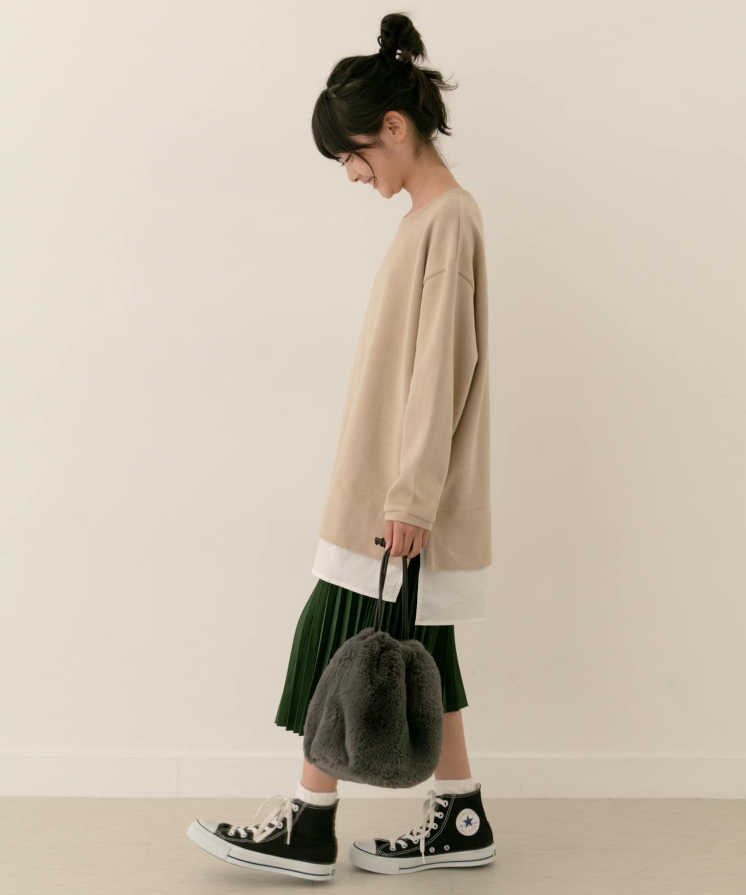 ダークグリーン
