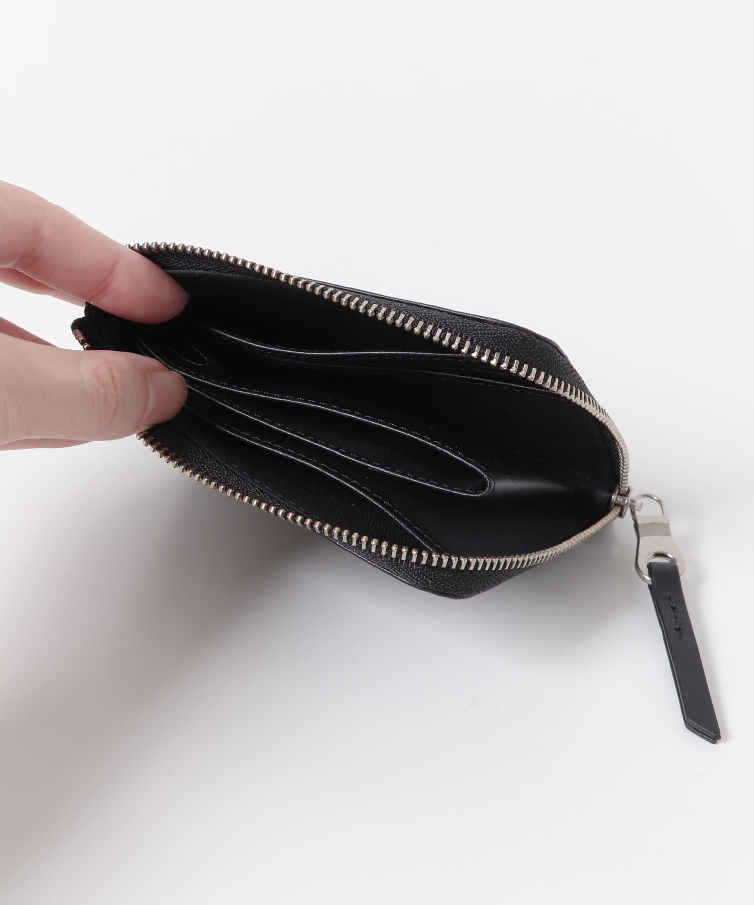 L型 ZipWallet Black one