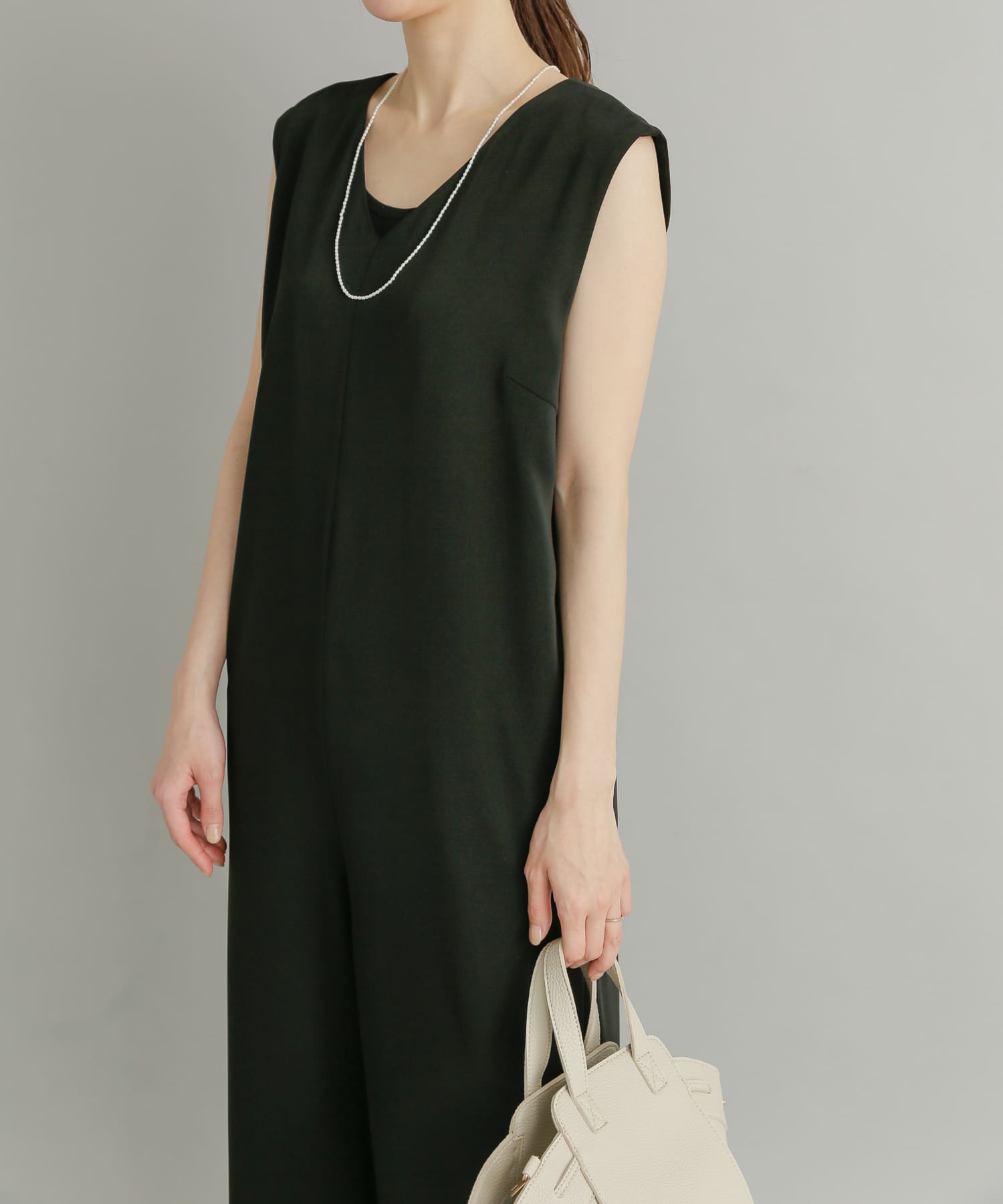 Vネック ALL IN ONE BLK 0