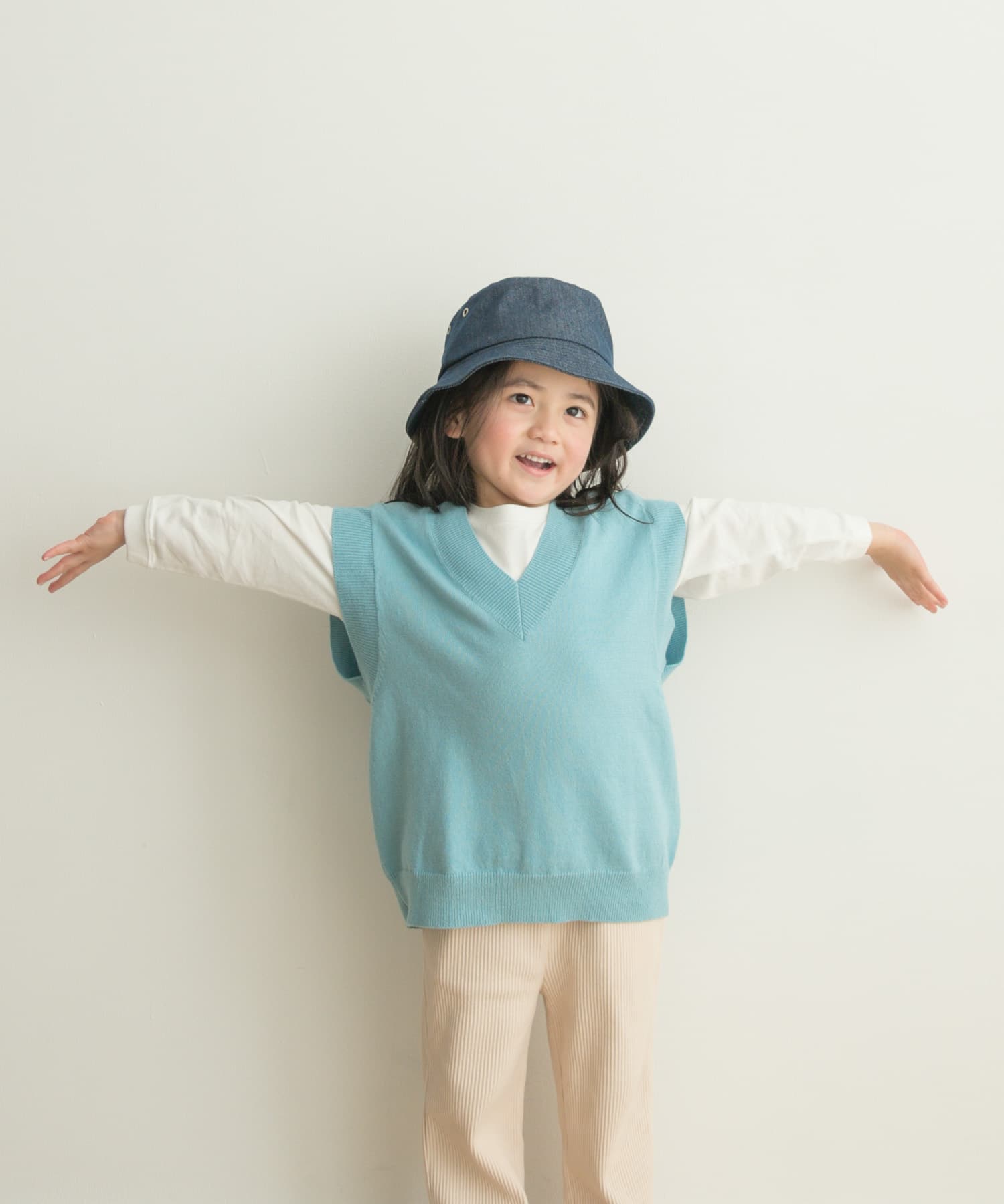 『親子リンク』Vネックニットベスト(KIDS) L.BLUE 105