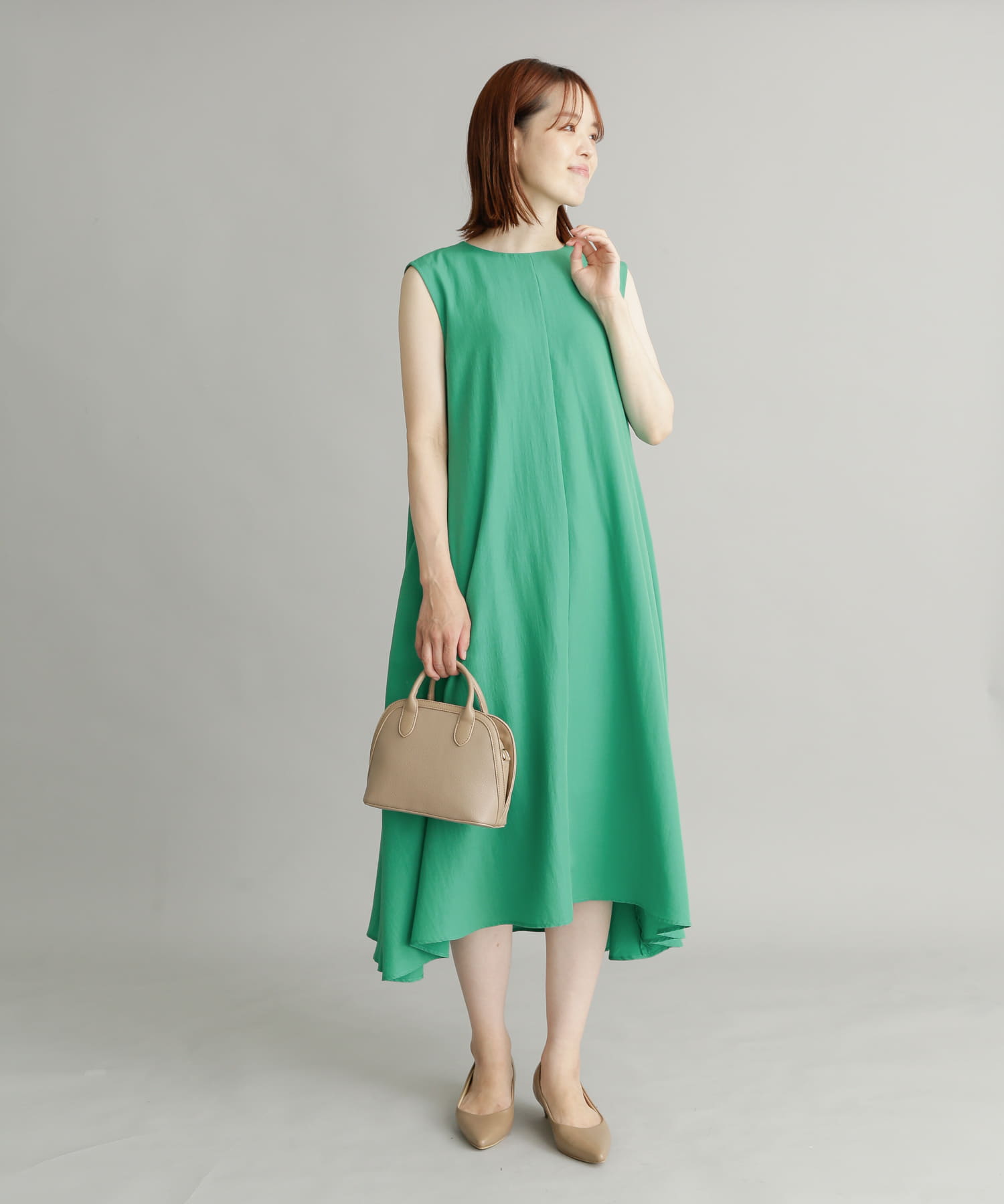 GREEN