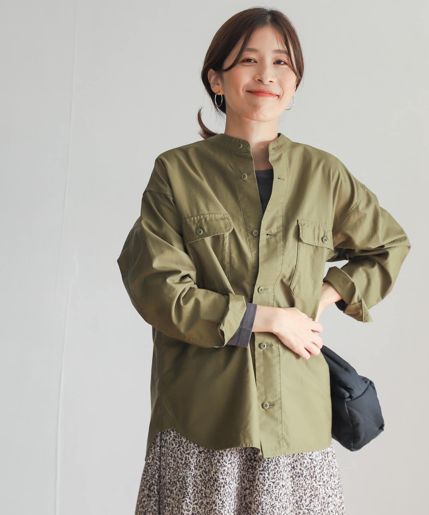KHAKI