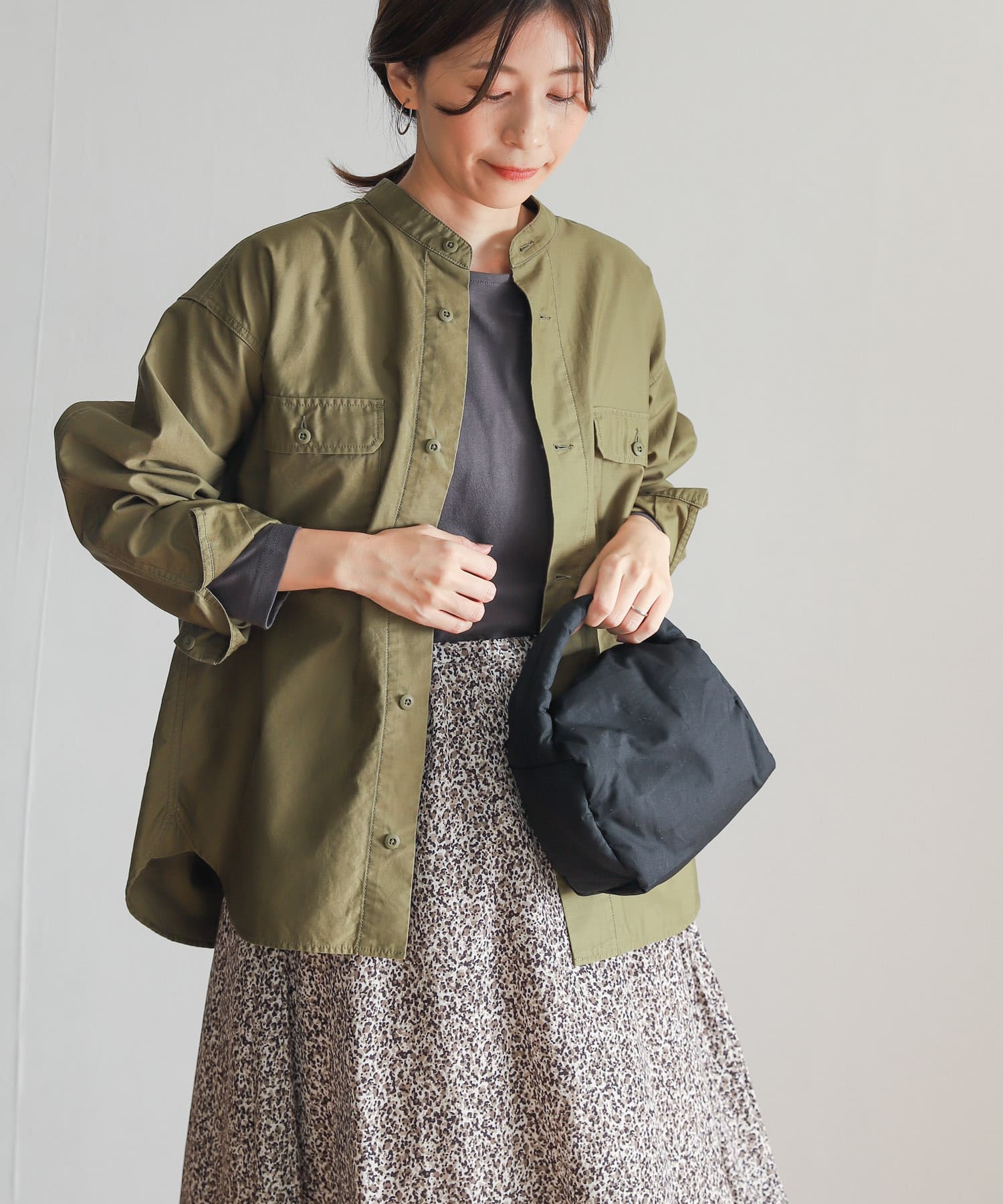 KHAKI