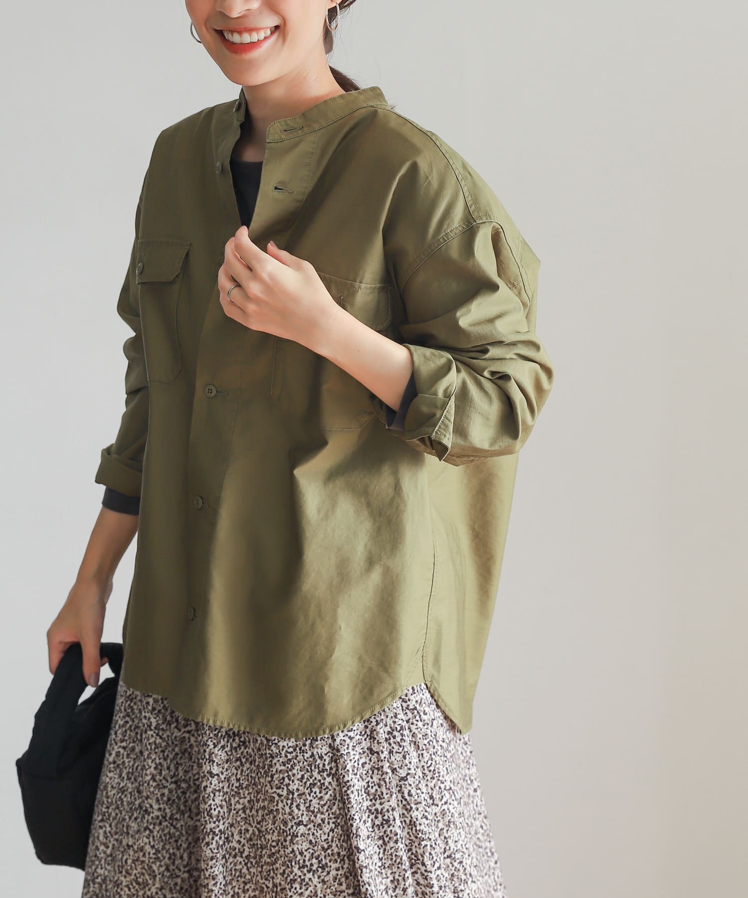 KHAKI