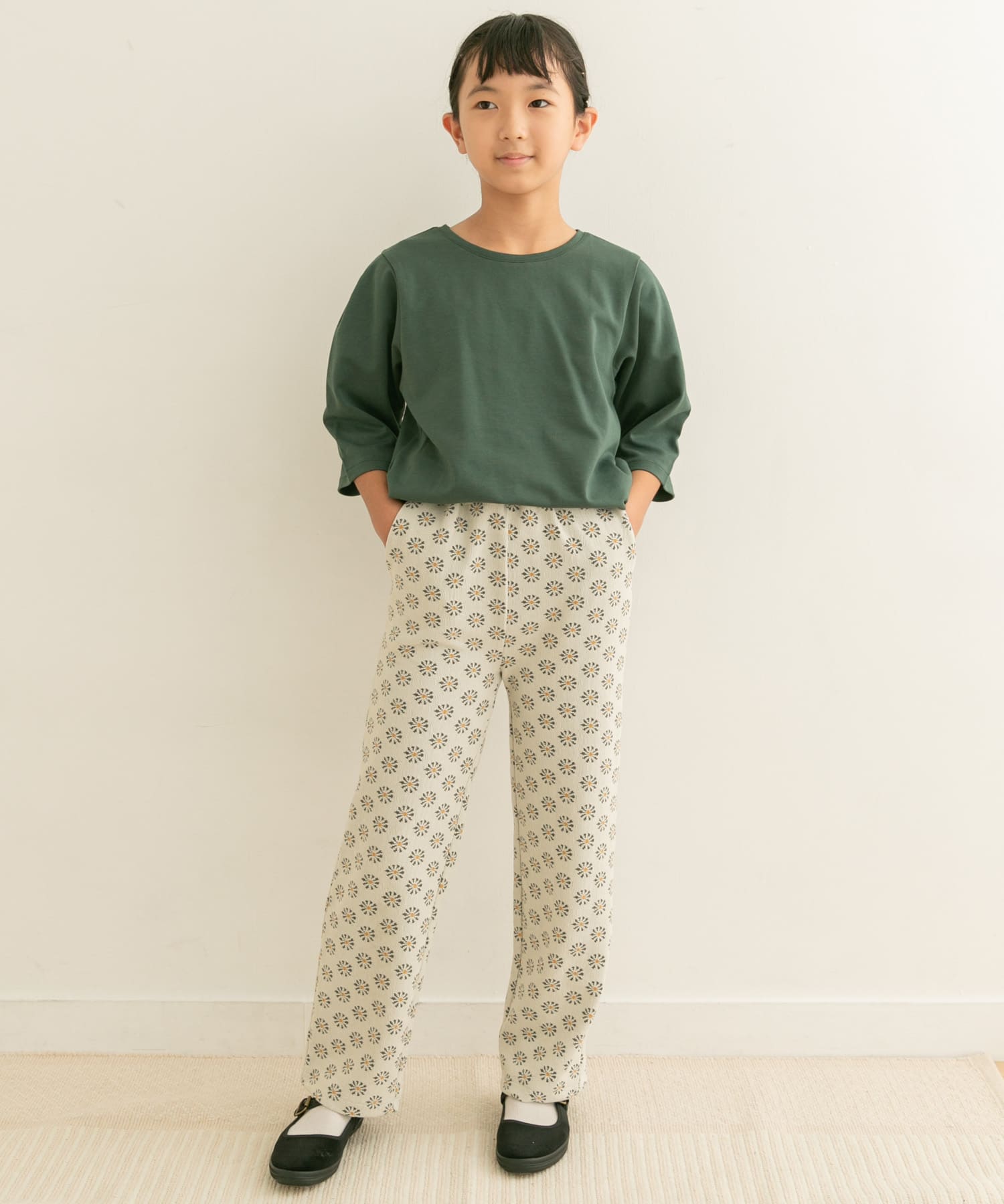 GREEN