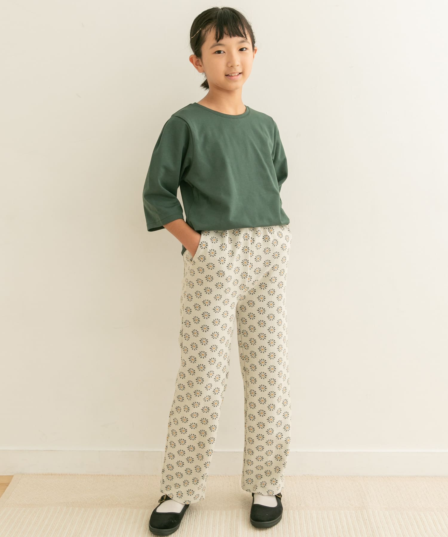 GREEN