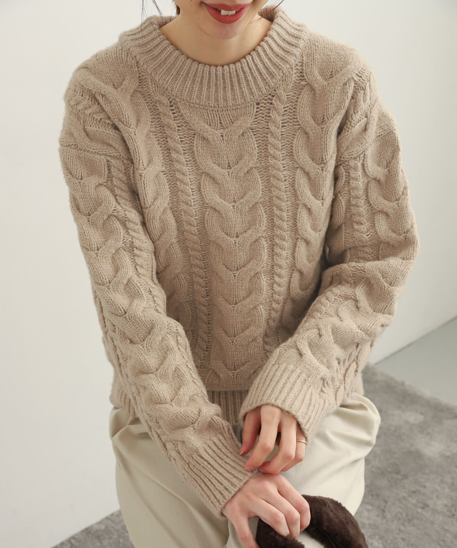 BEIGE