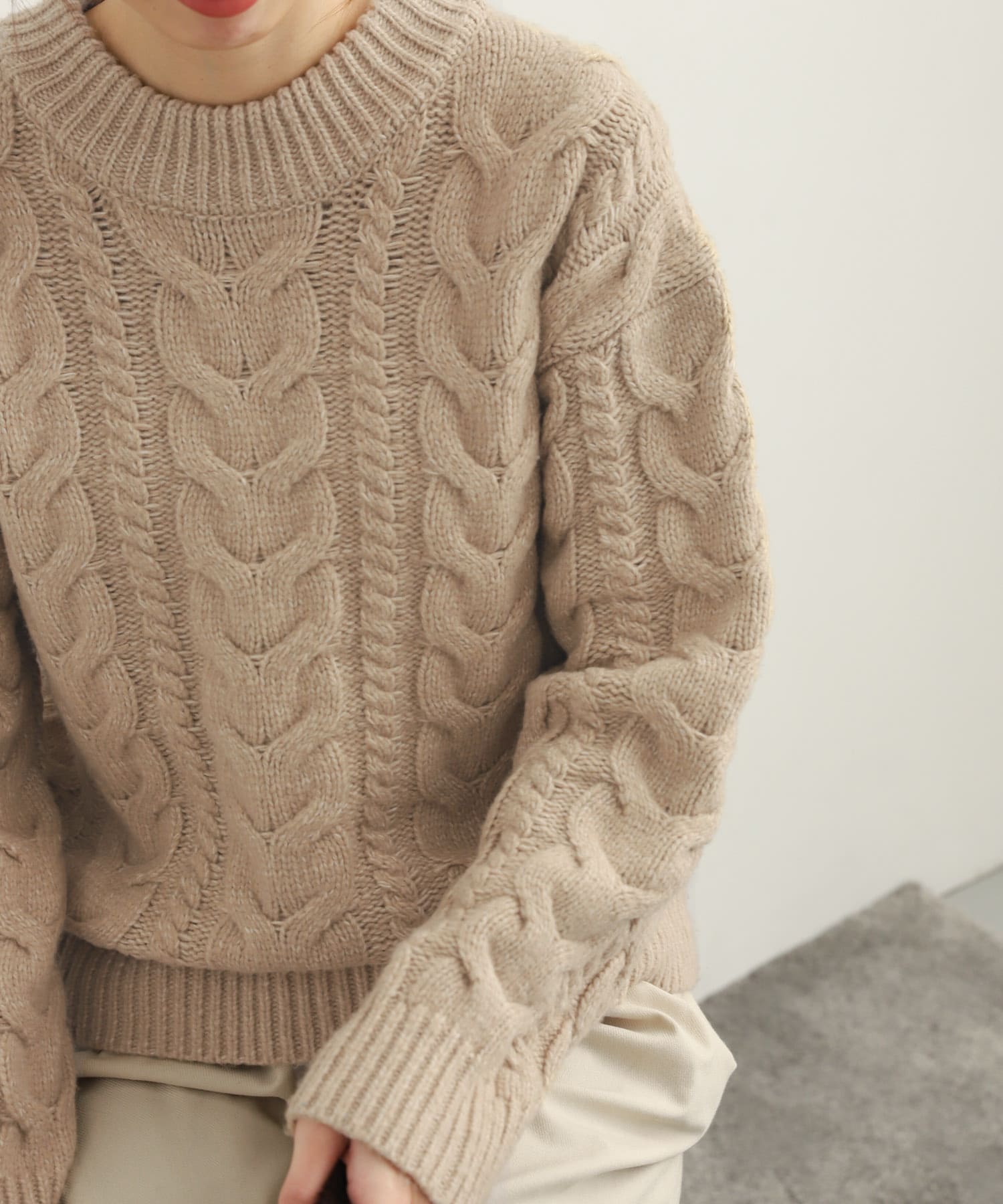 BEIGE