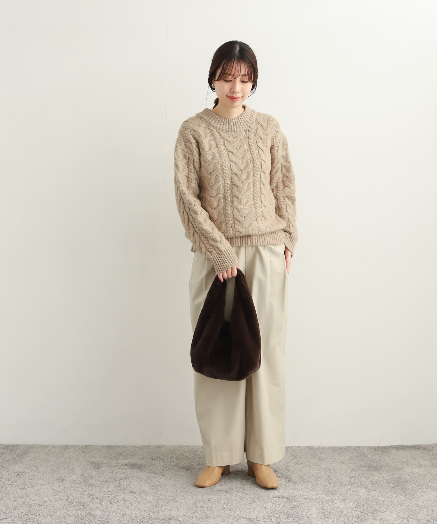 BEIGE
