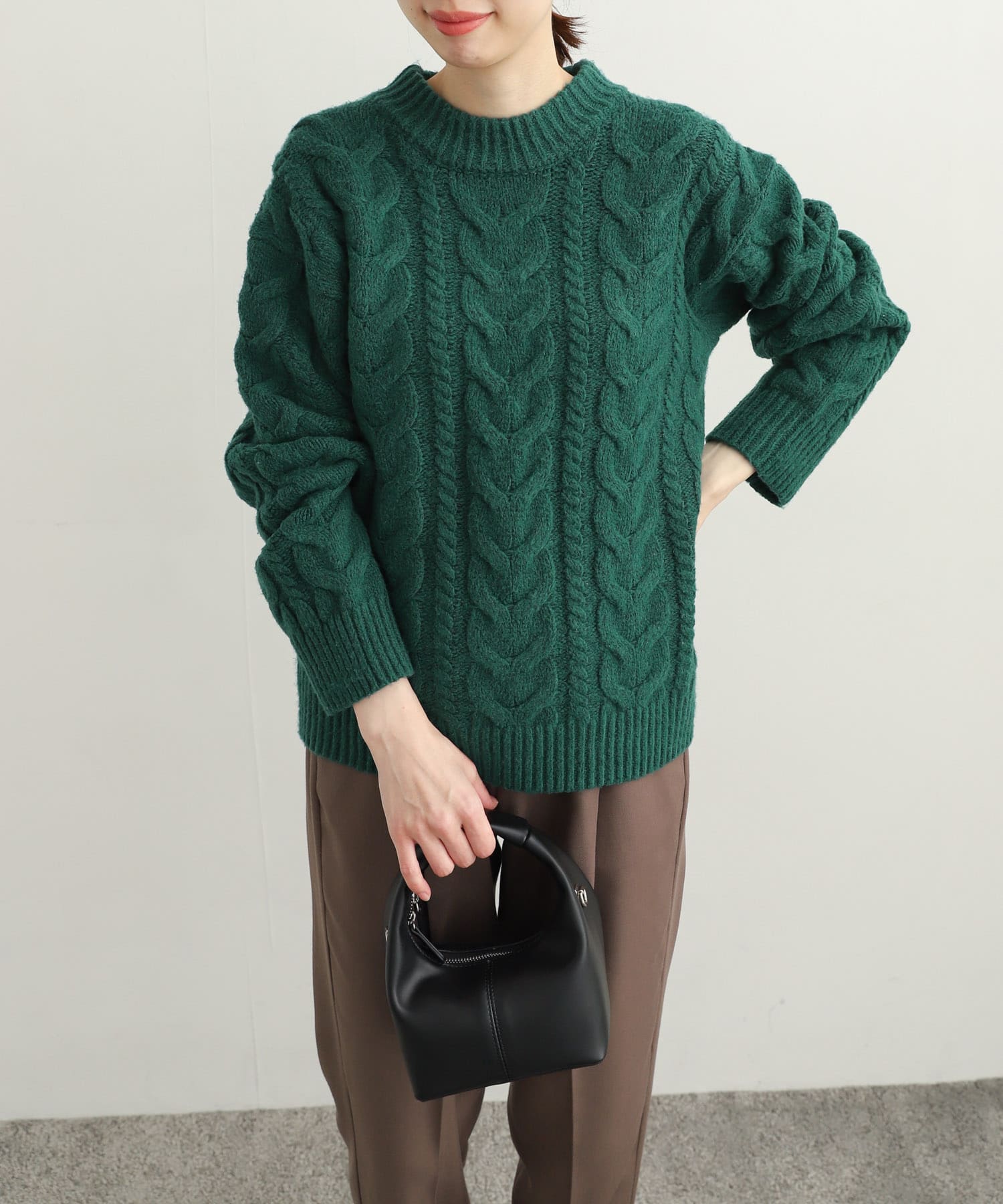 GREEN