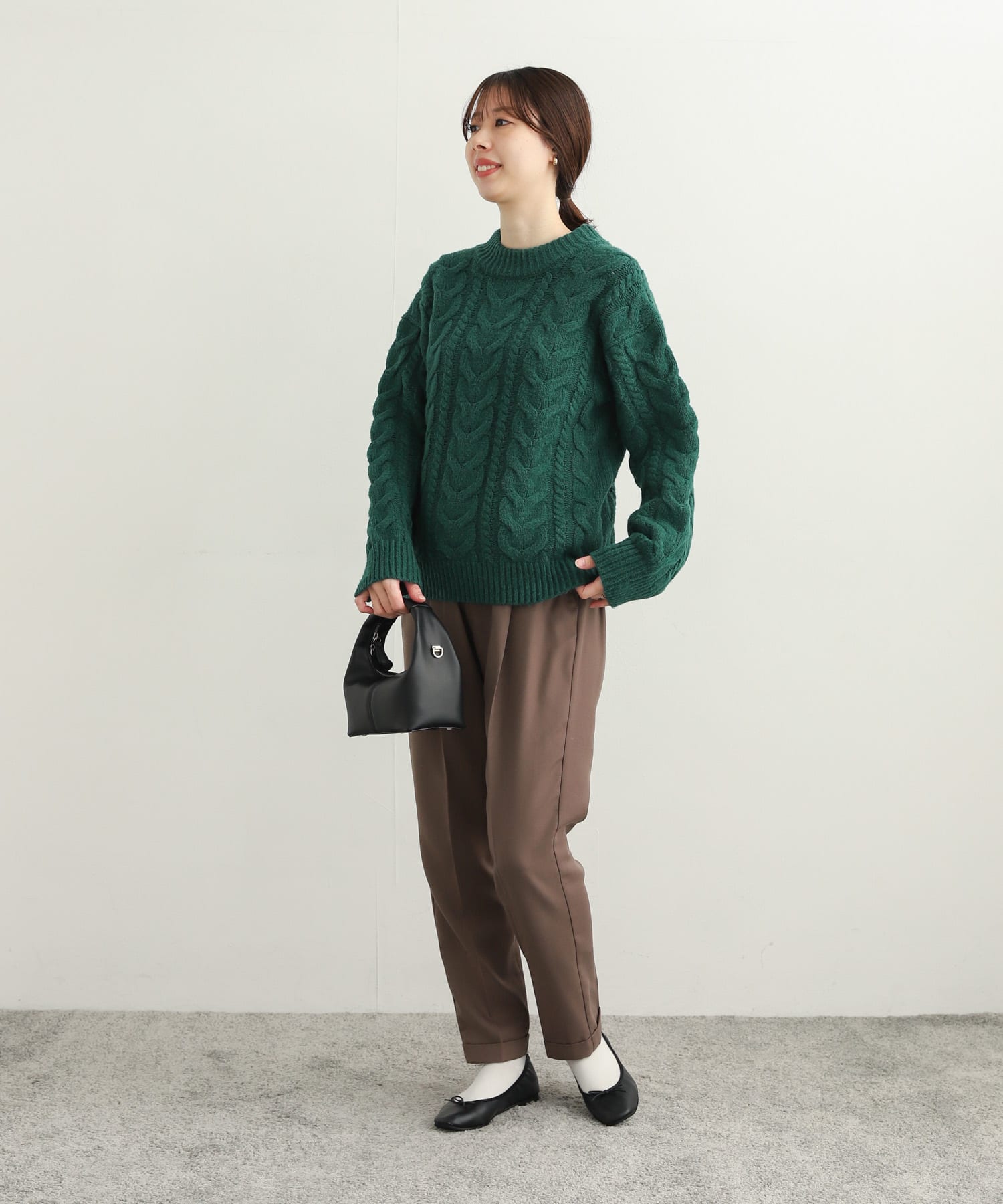 GREEN