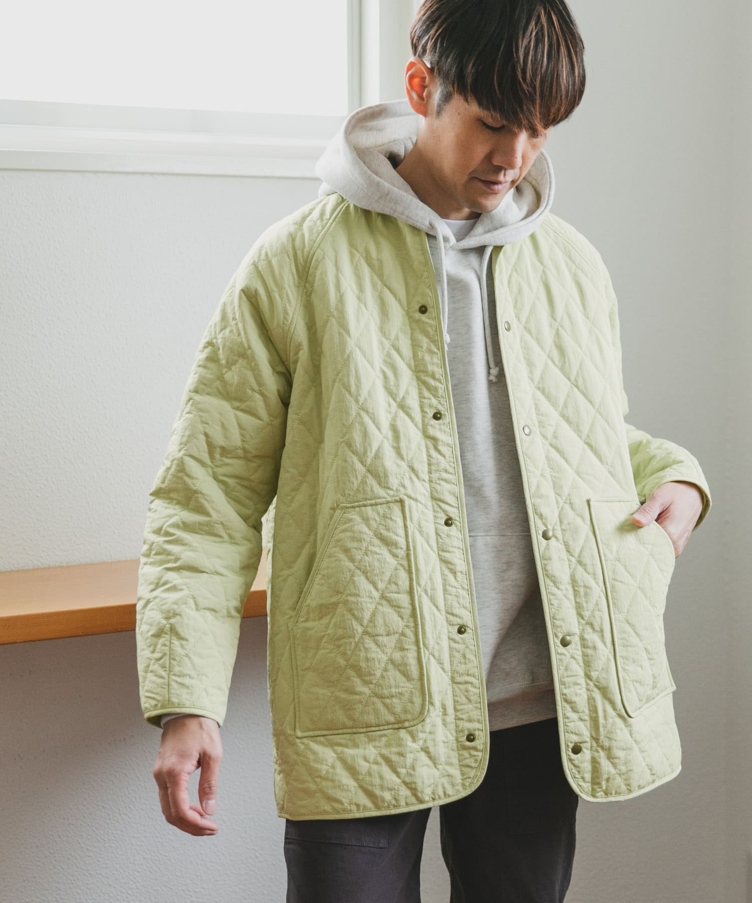 KHAKI