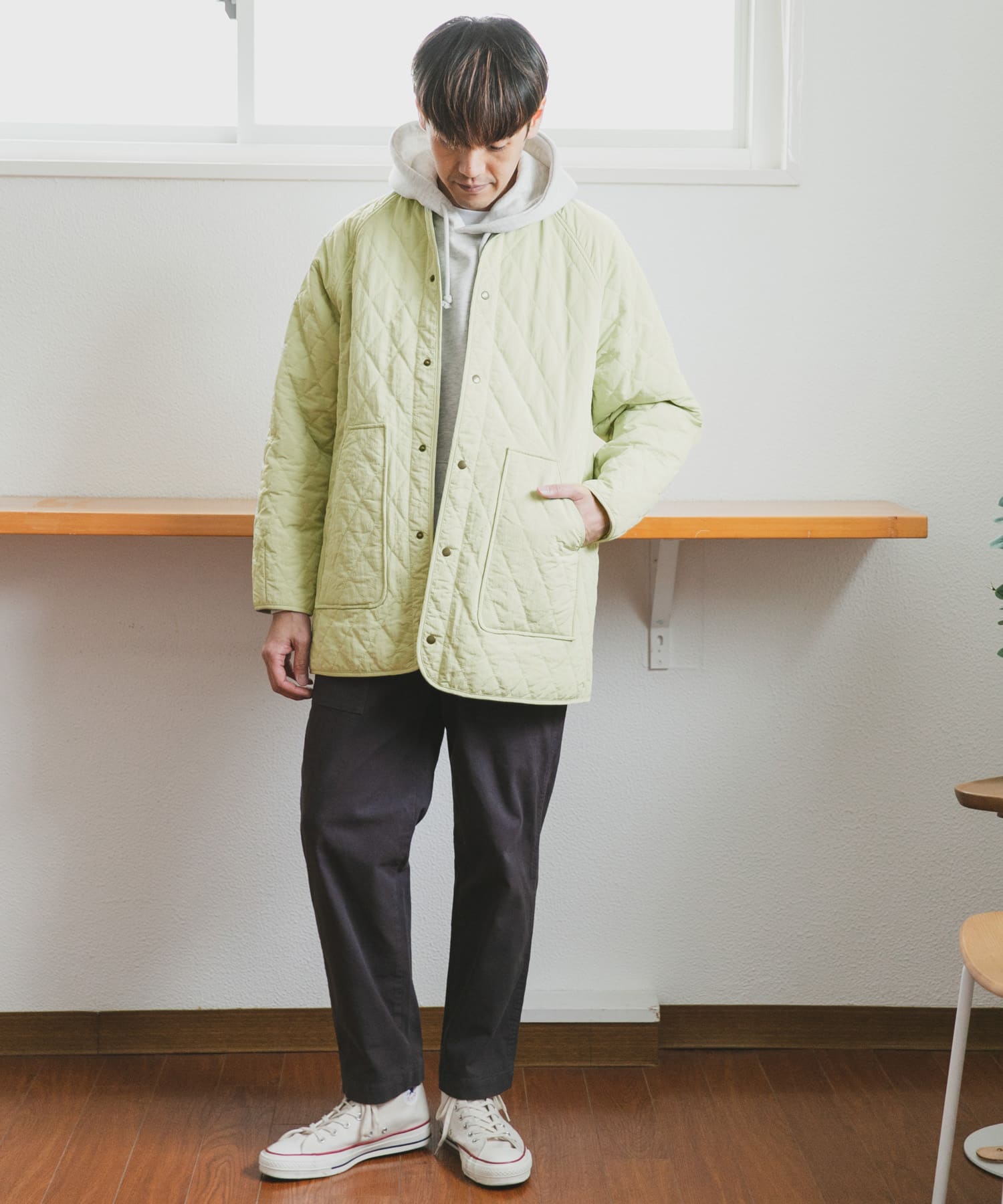 KHAKI