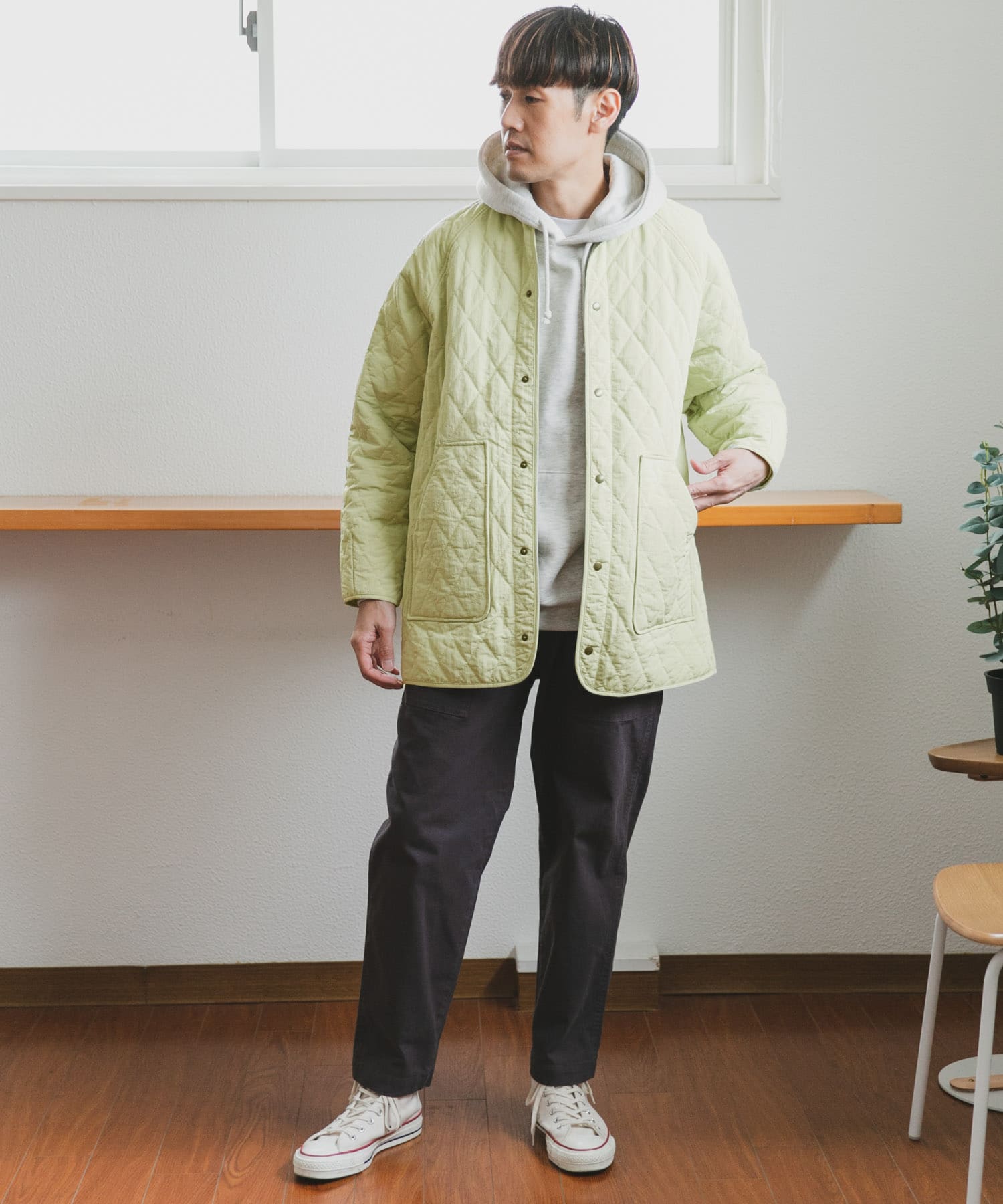 KHAKI