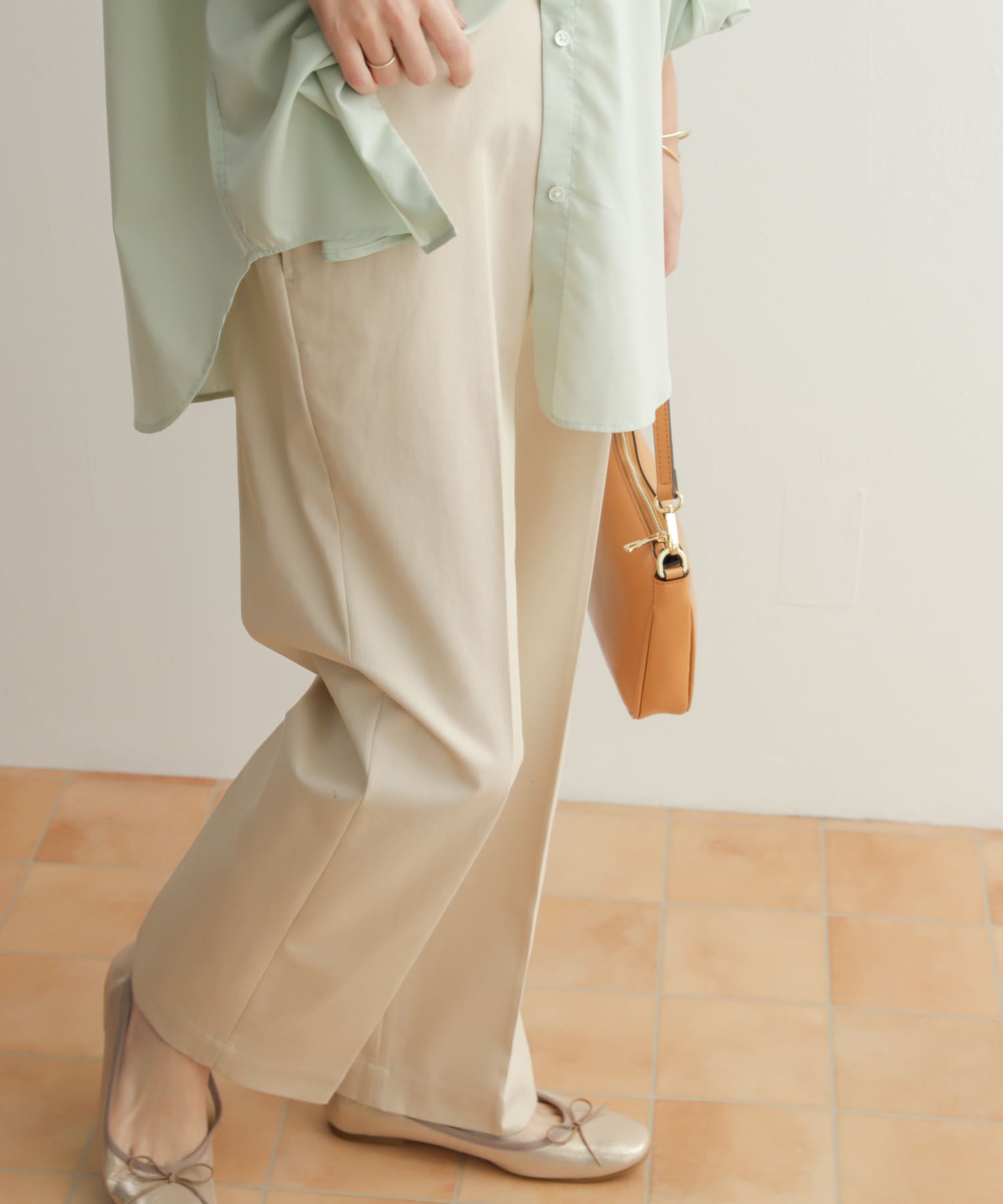 L/BEIGE