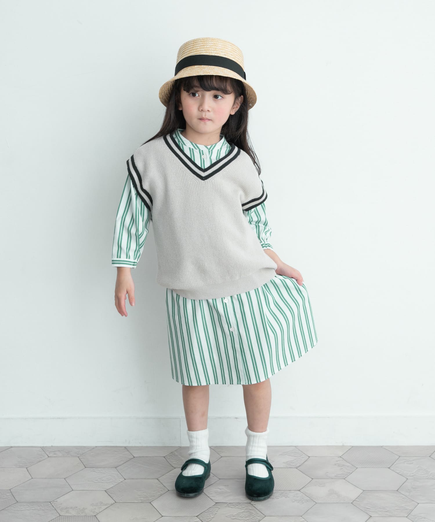 GREEN