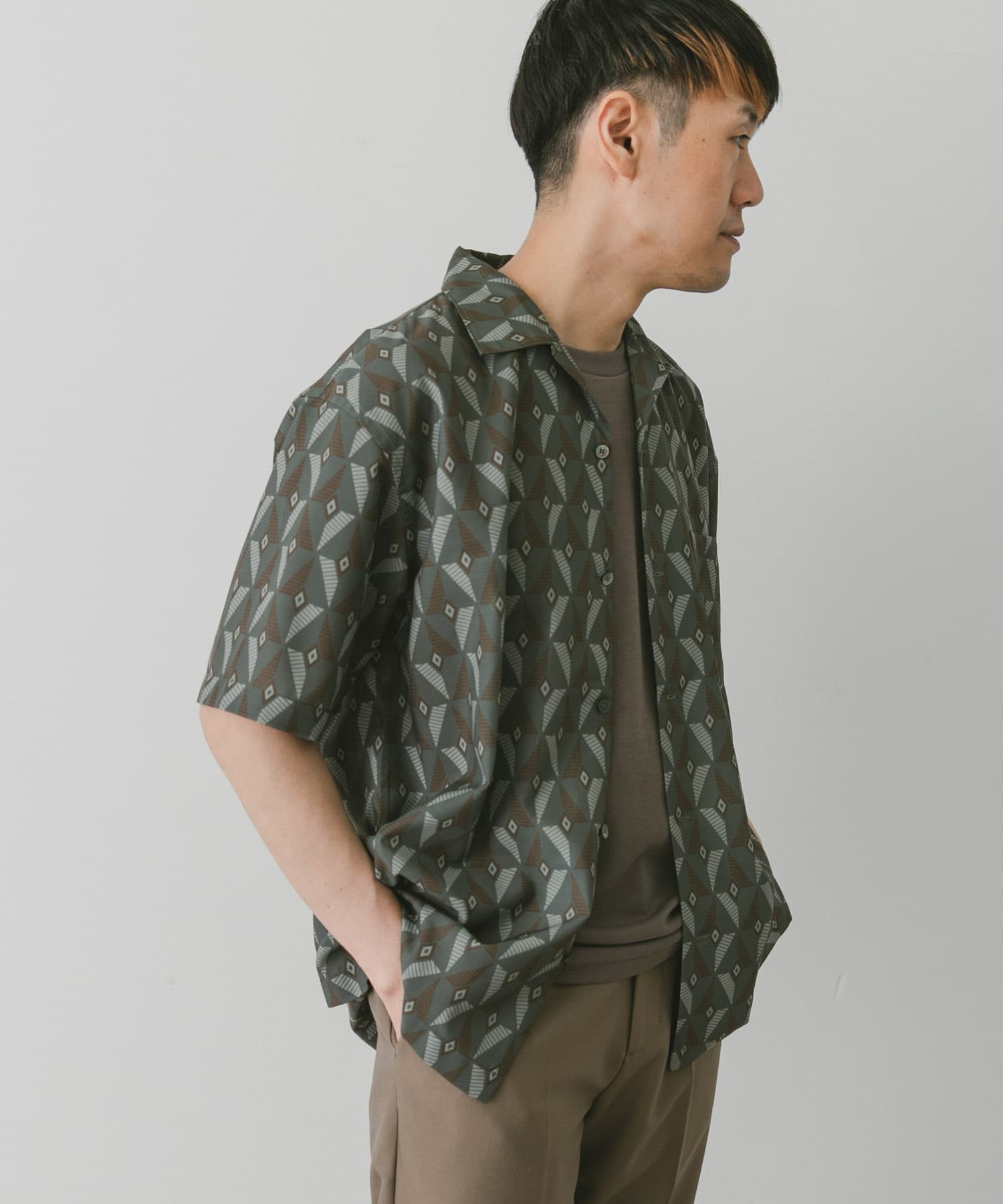 KHAKI
