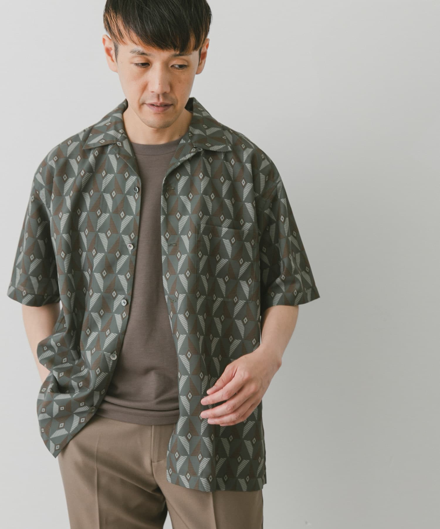 KHAKI