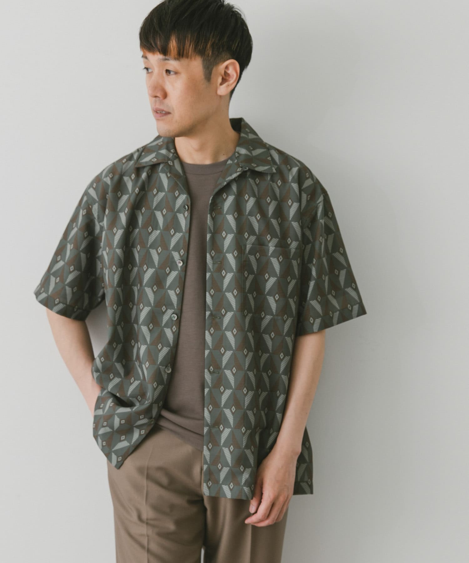 KHAKI
