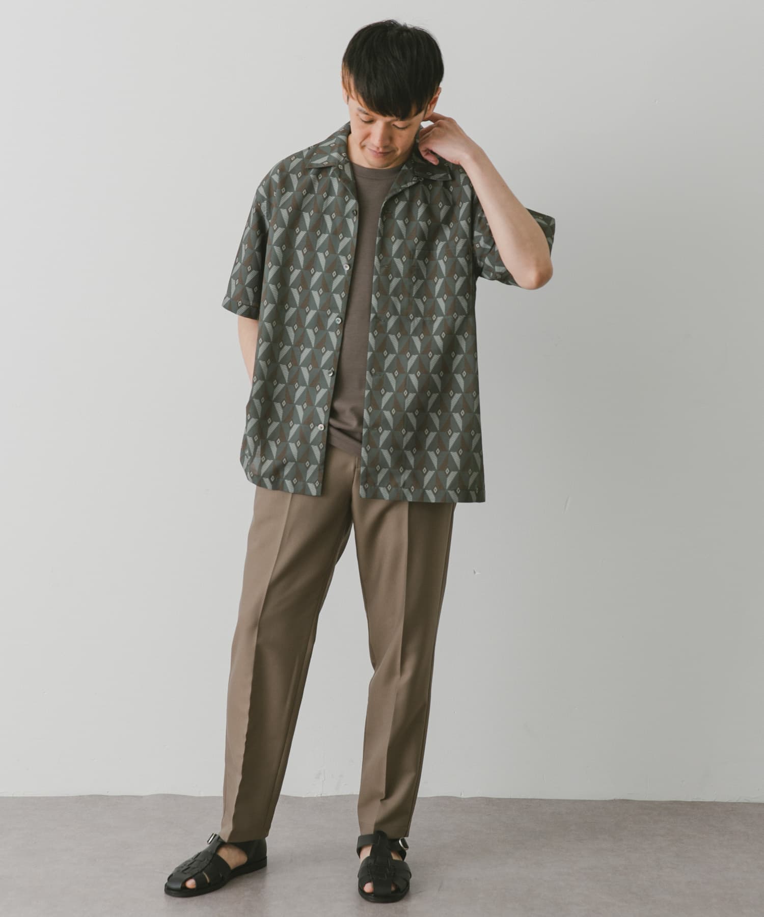 KHAKI