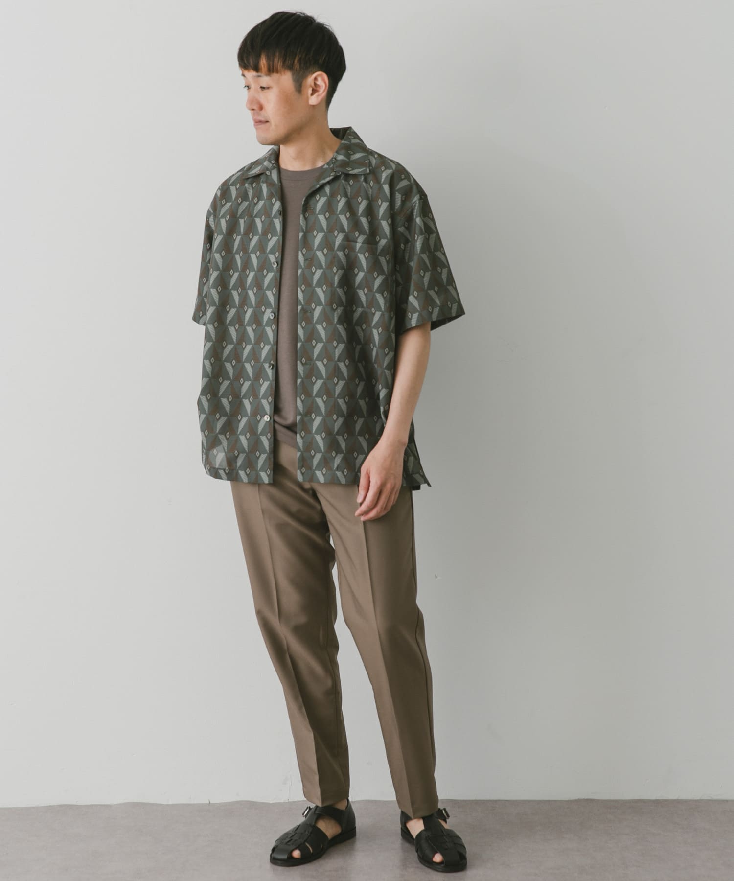 KHAKI