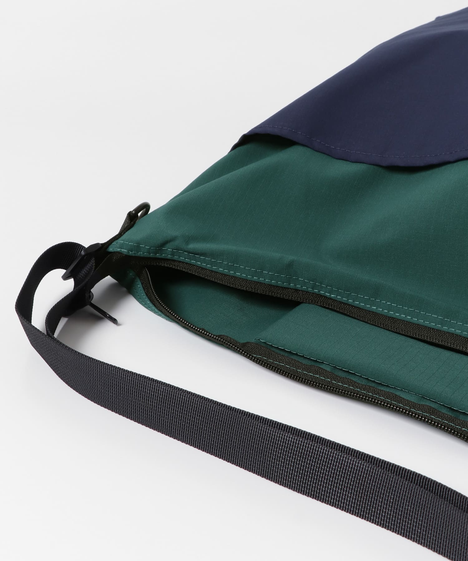 Green/Navy