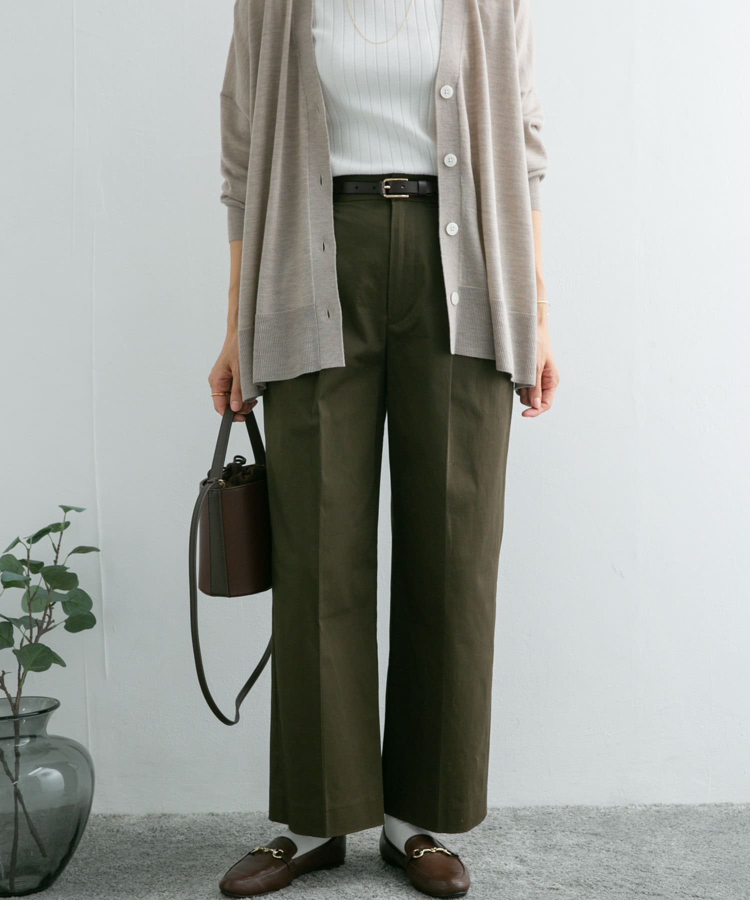 KHAKI