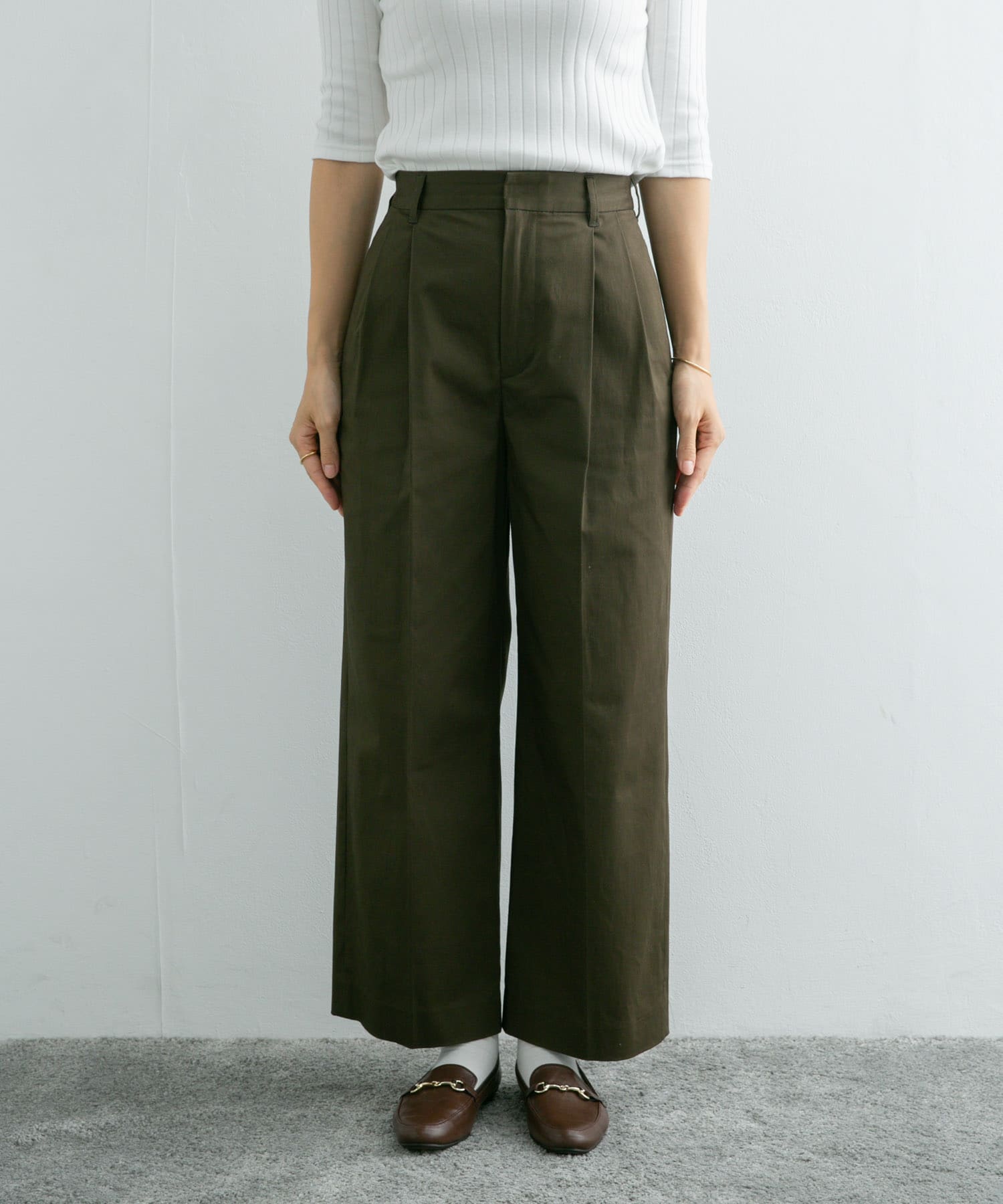 KHAKI