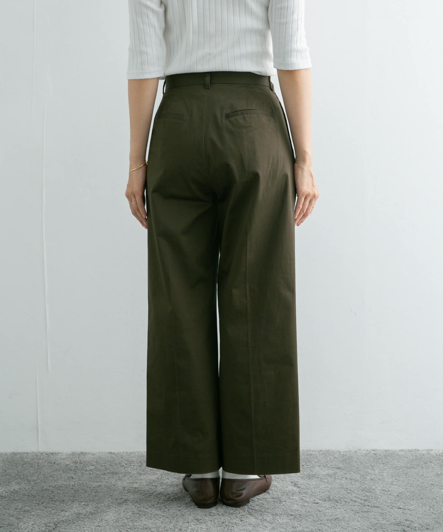 KHAKI