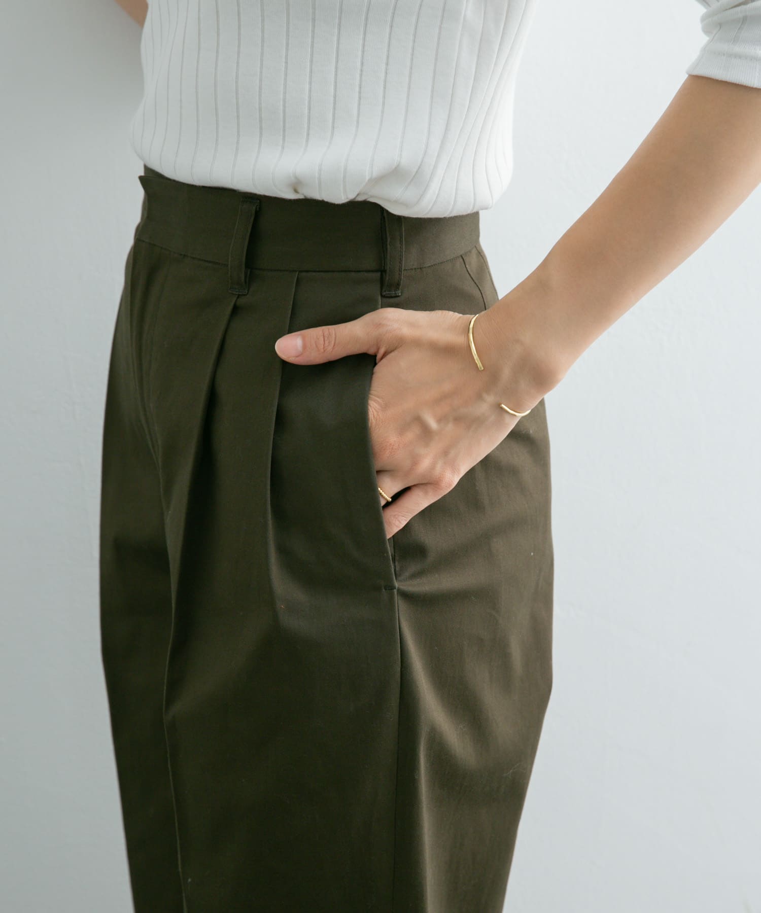 KHAKI