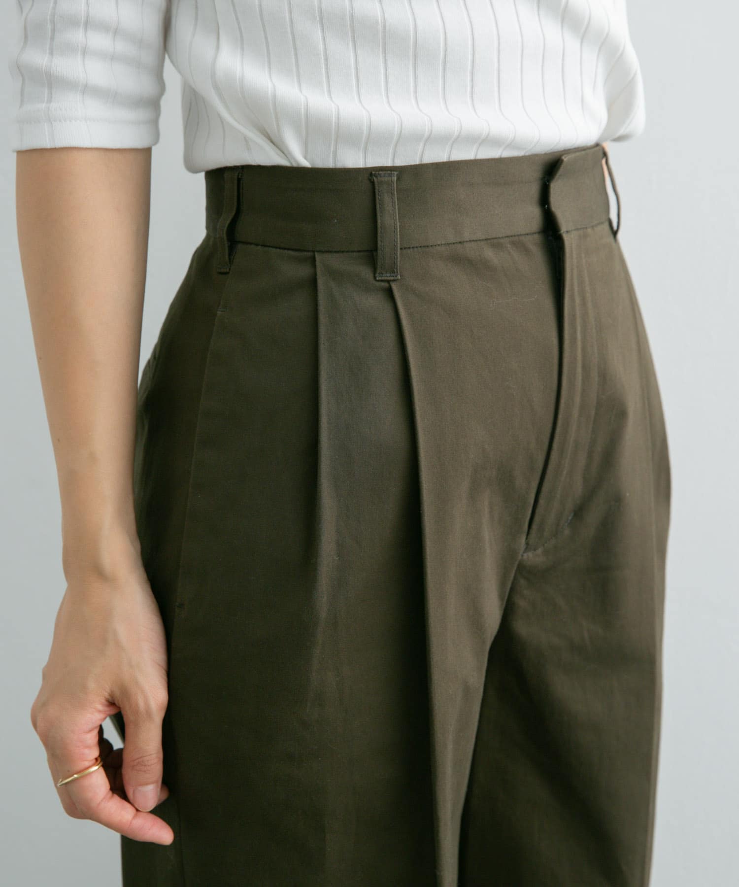 KHAKI