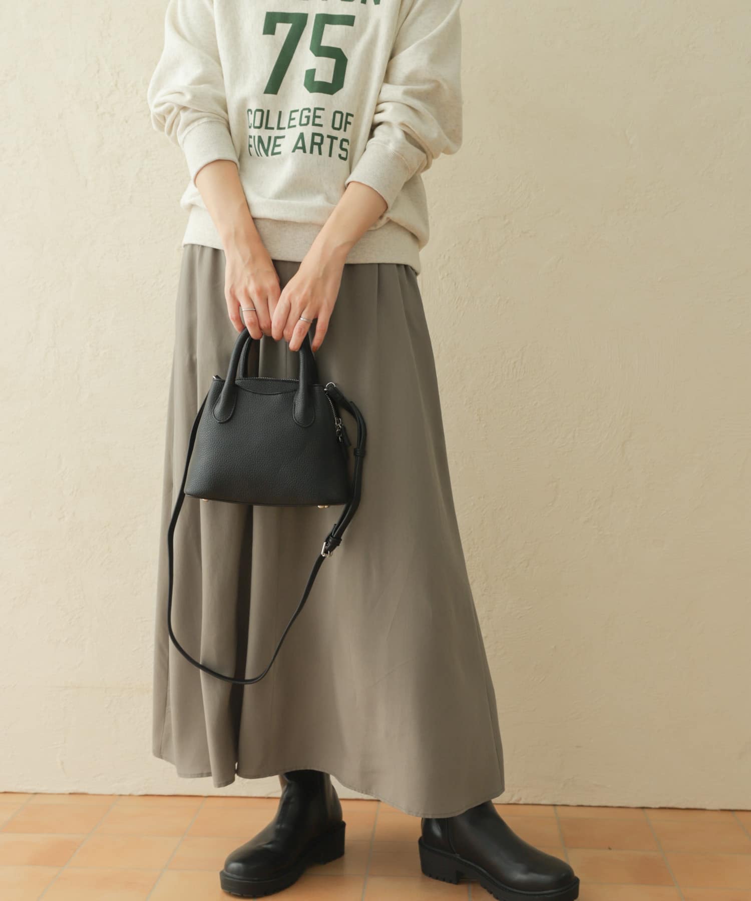 KHAKI