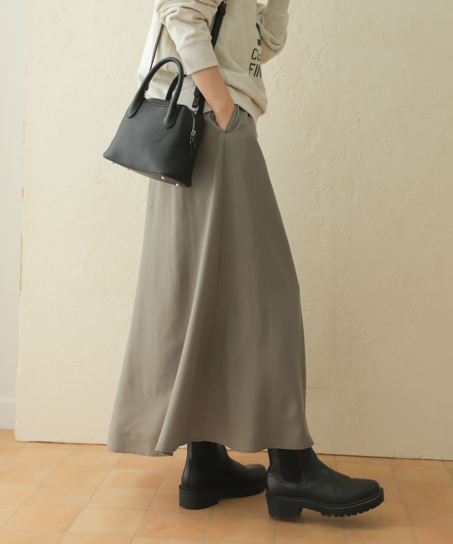 KHAKI