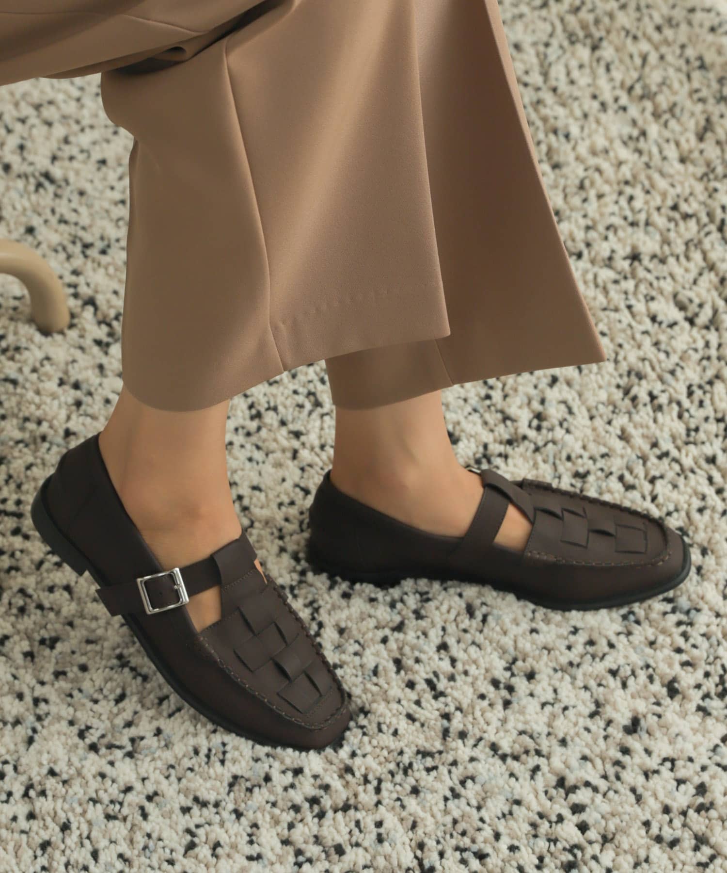 メッシュTストラップシューズ D/BROWN 36