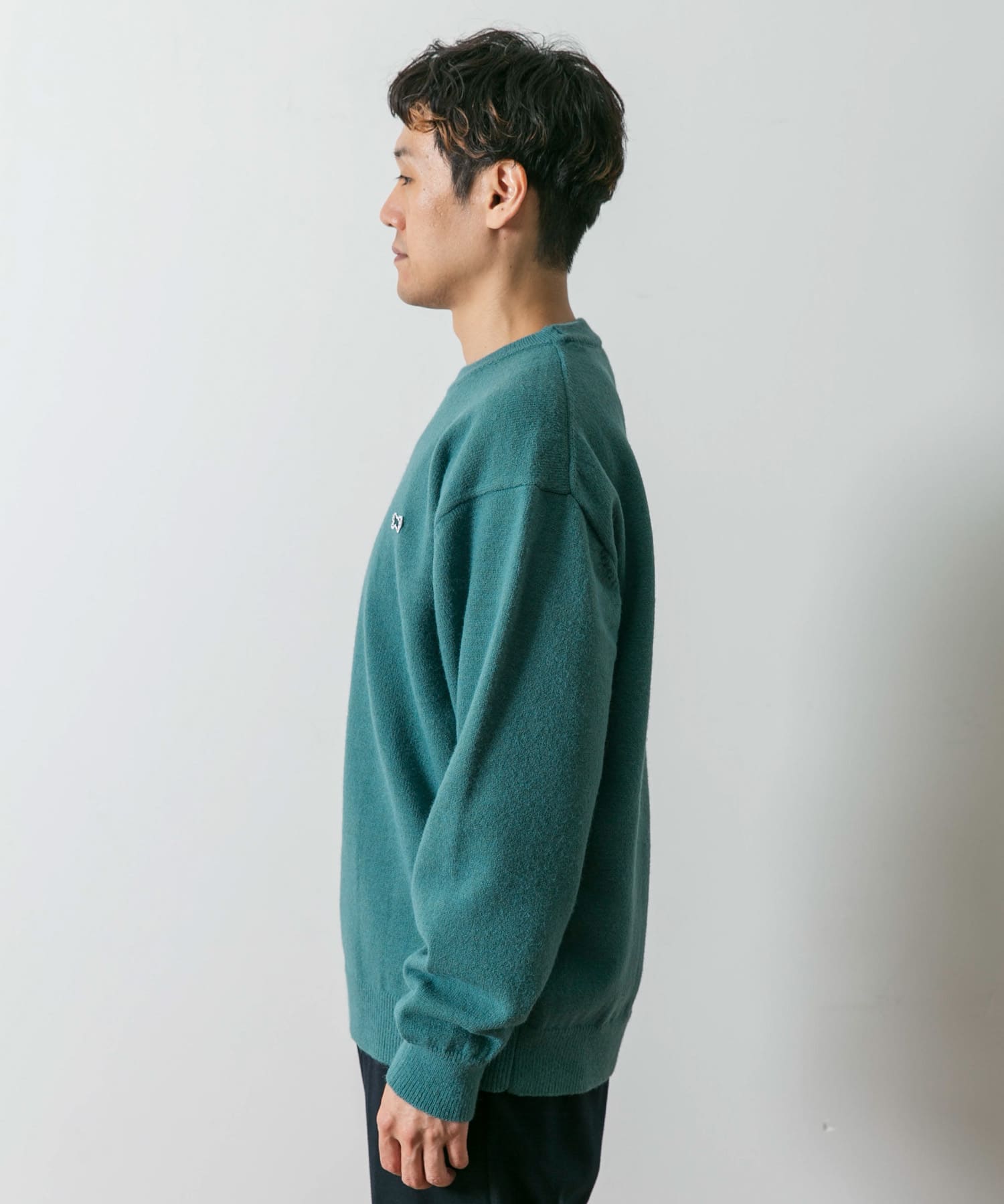 GREEN